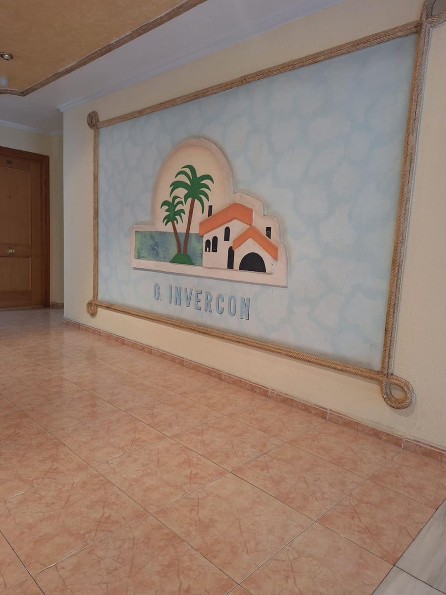 3 Zimmer Apartment zu verkaufen in Torrevieja mit Pool - 145.000 € (Ref: 9565239)