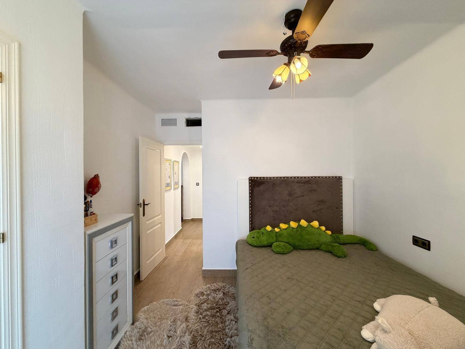 Ático de 3 habitaciones en Torrevieja en venta con piscina garaje - 499.900 € (Ref: 9565240)