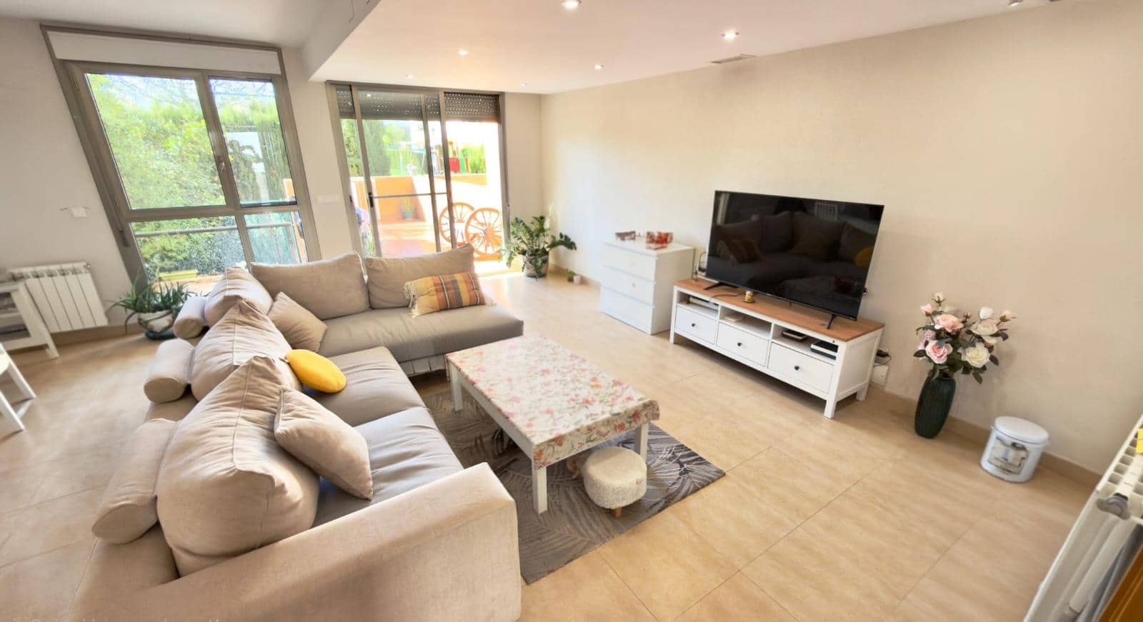 6 makuuhuone Rivitalo myytävänä paikassa Alicante kaupunki mukana uima-altaan 
autotalli - 698 000 € (Ref: 9565241)