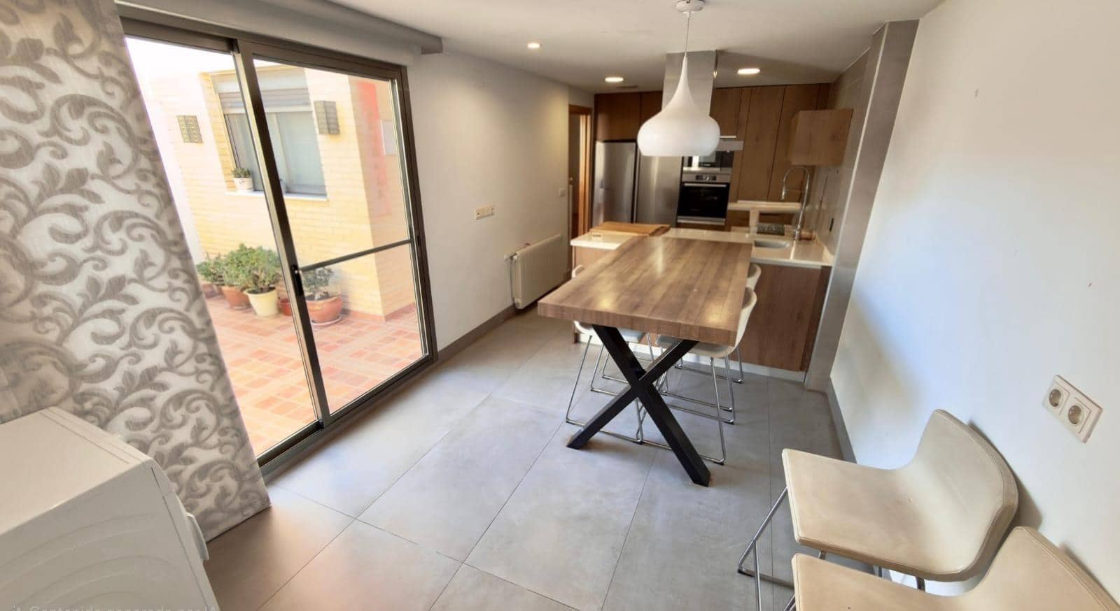 6 makuuhuone Rivitalo myytävänä paikassa Alicante kaupunki mukana uima-altaan 
autotalli - 698 000 € (Ref: 9565241)