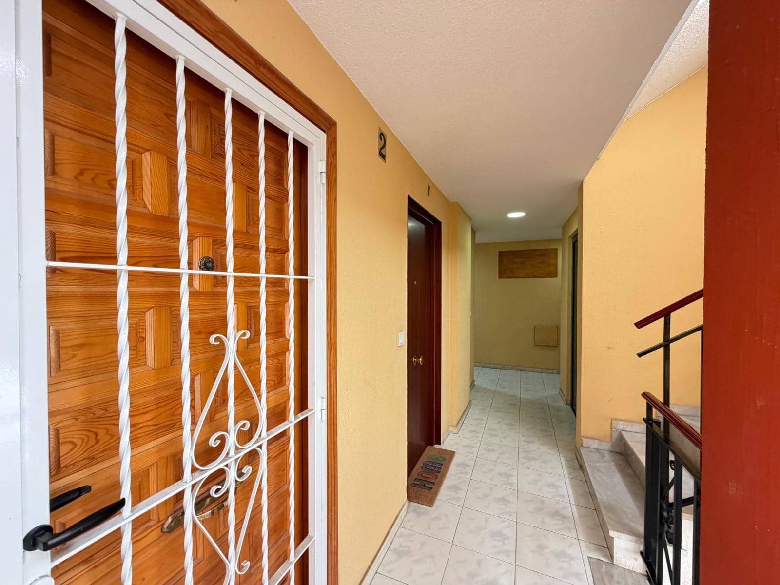 Studio for sale in Torrevieja - € 90,000 (Ref: 9568650)