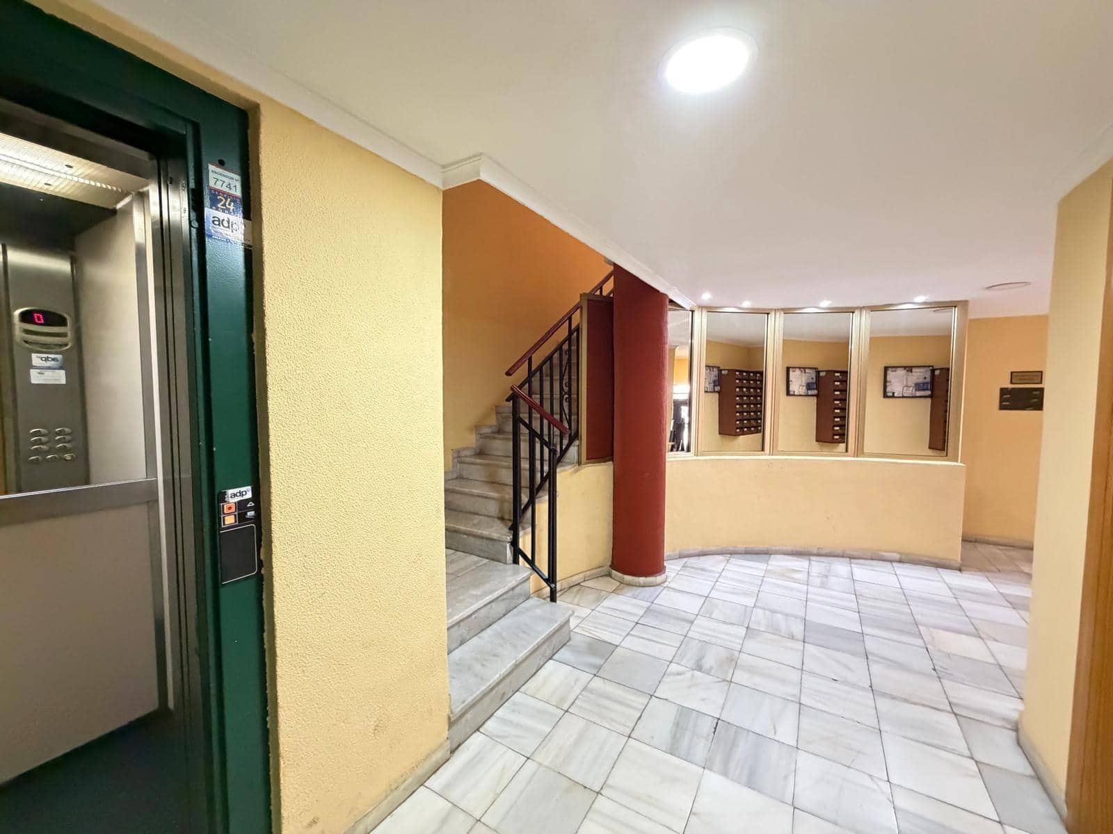 Studio for sale in Torrevieja - € 90,000 (Ref: 9568650)