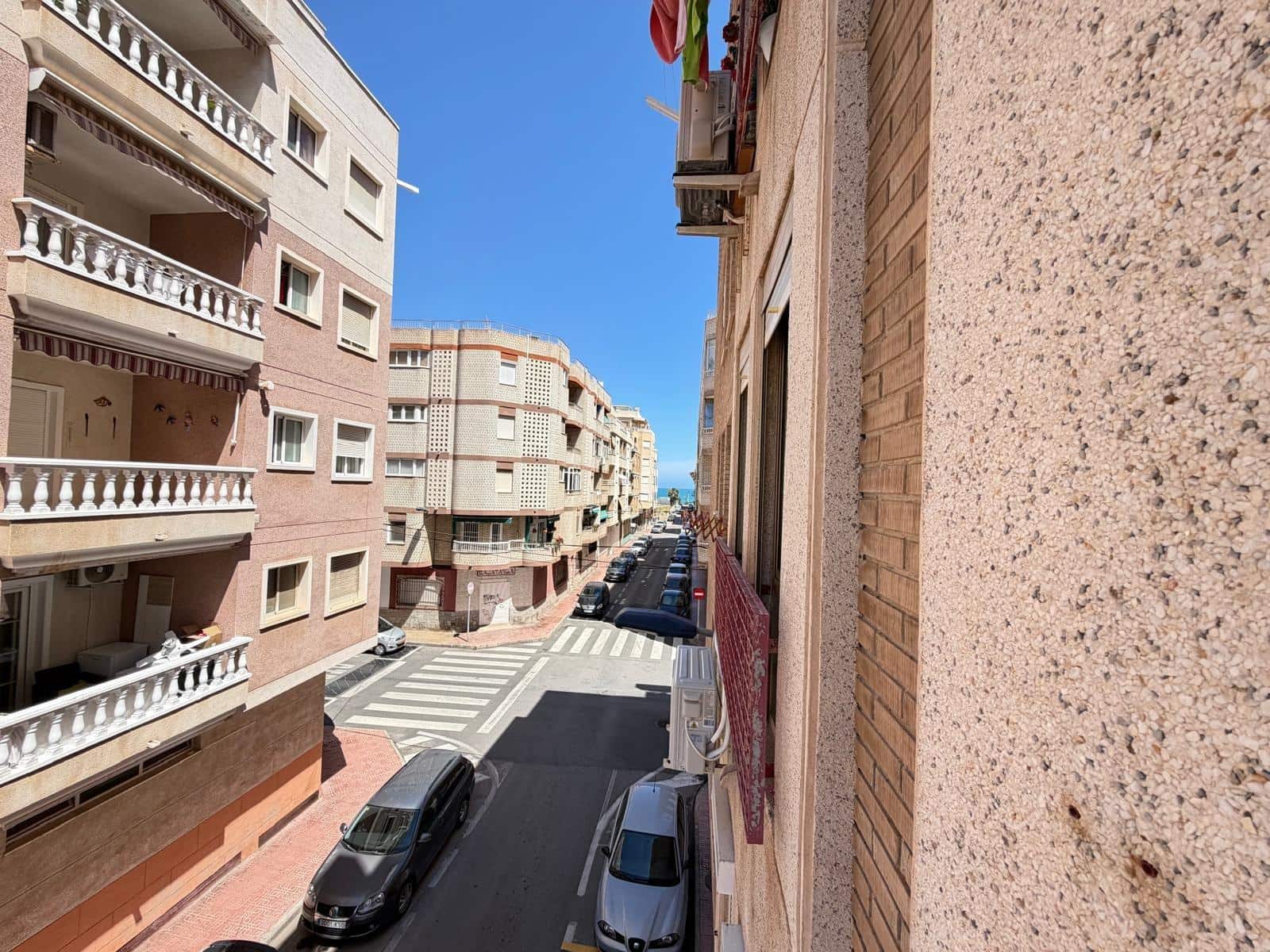 Studio for sale in Torrevieja - € 90,000 (Ref: 9568650)