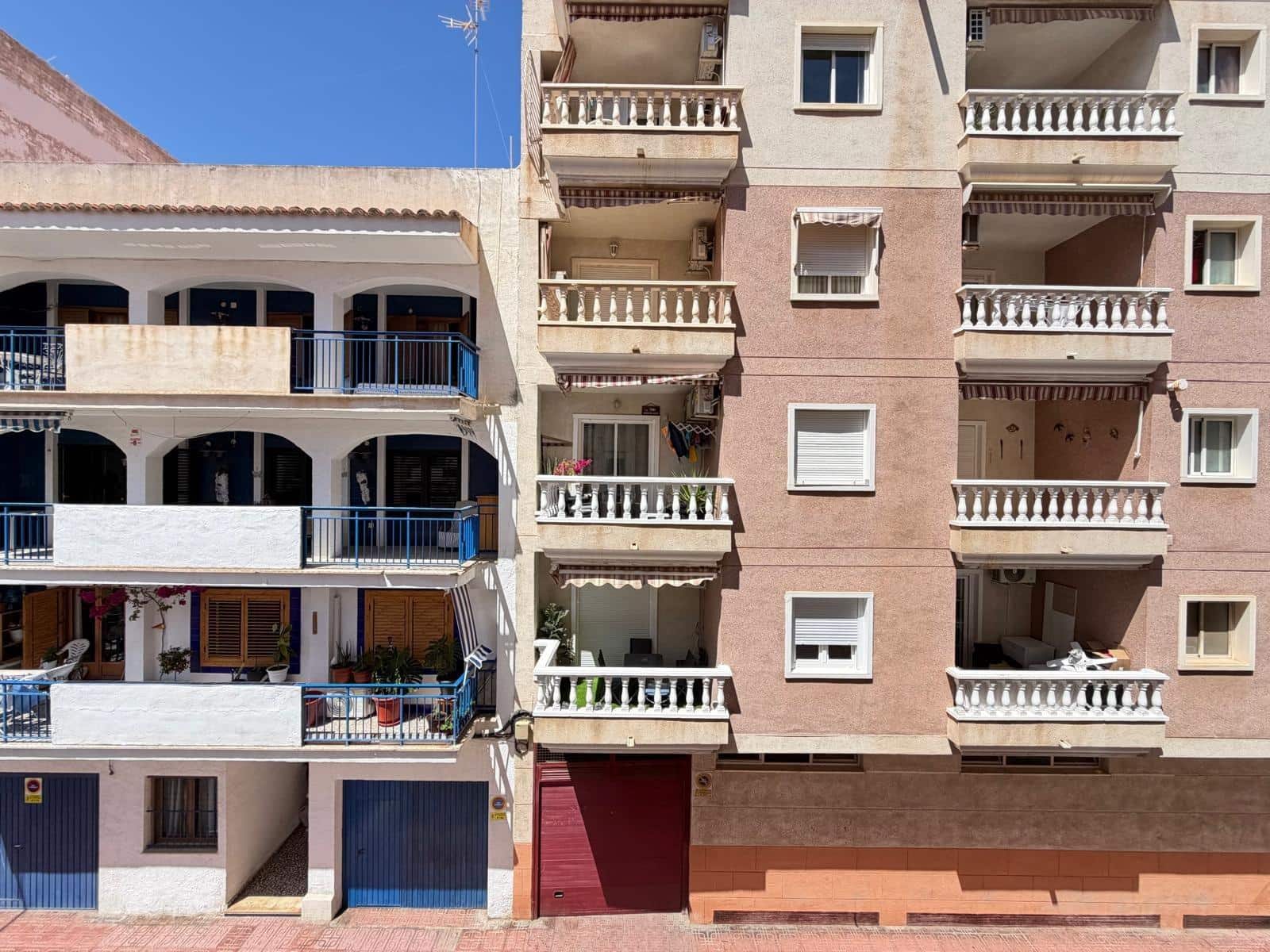 Studio for sale in Torrevieja - € 90,000 (Ref: 9568650)