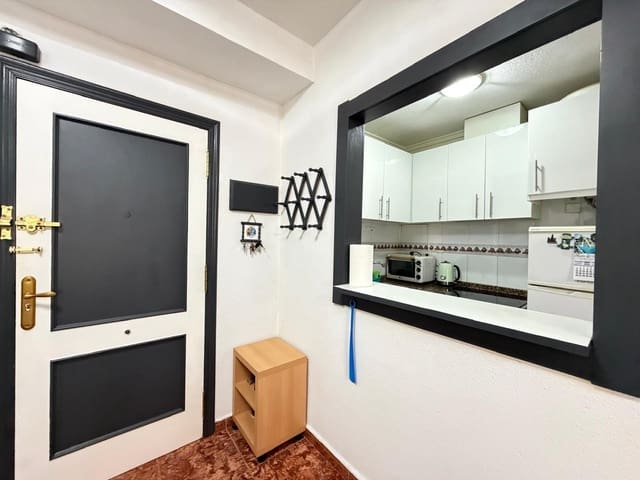 1 makuuhuone Huoneisto myytävänä paikassa Torrevieja - 119 000 € (Ref: 9568652)