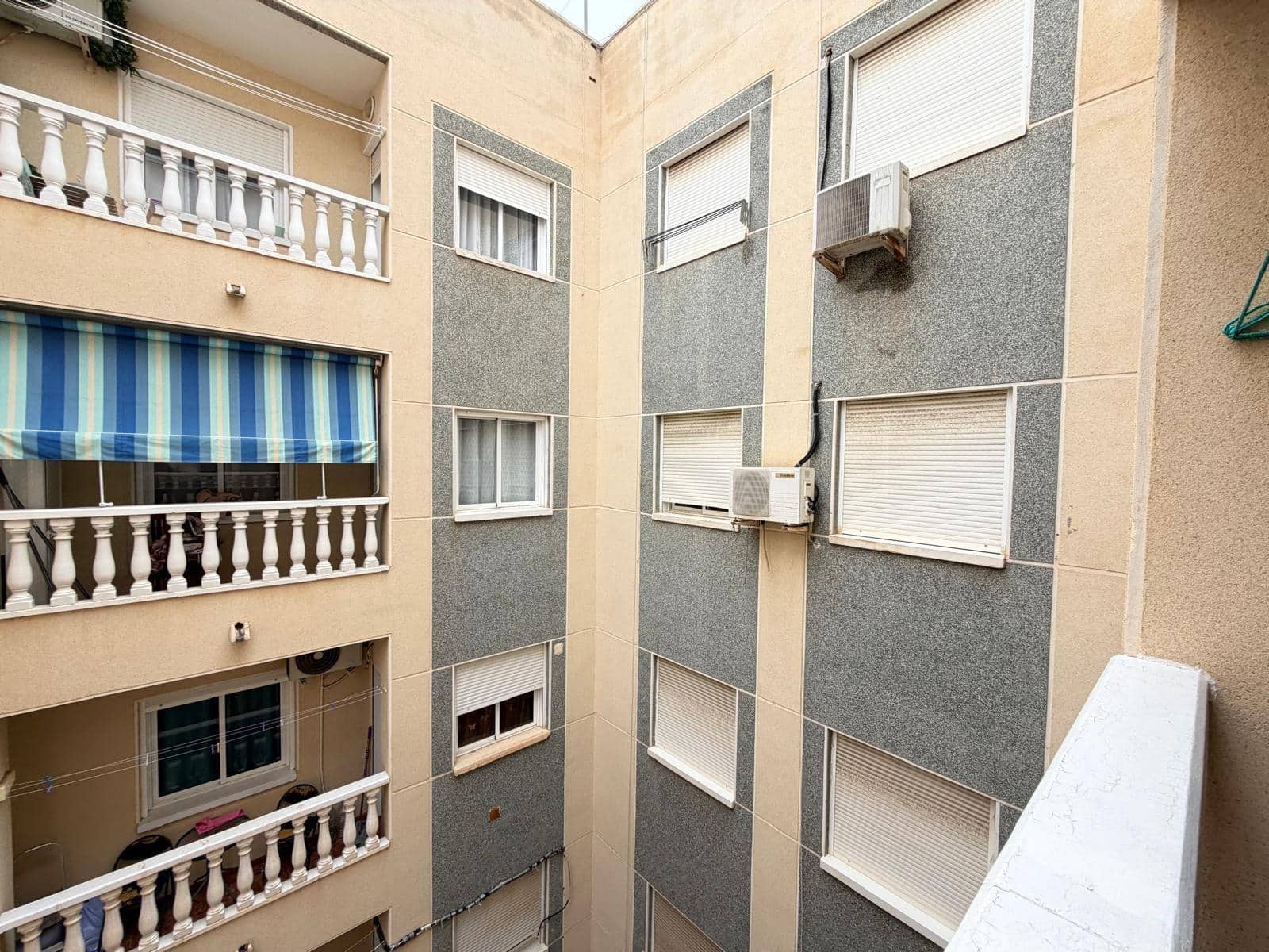 1 makuuhuone Huoneisto myytävänä paikassa Torrevieja - 119 000 € (Ref: 9568652)