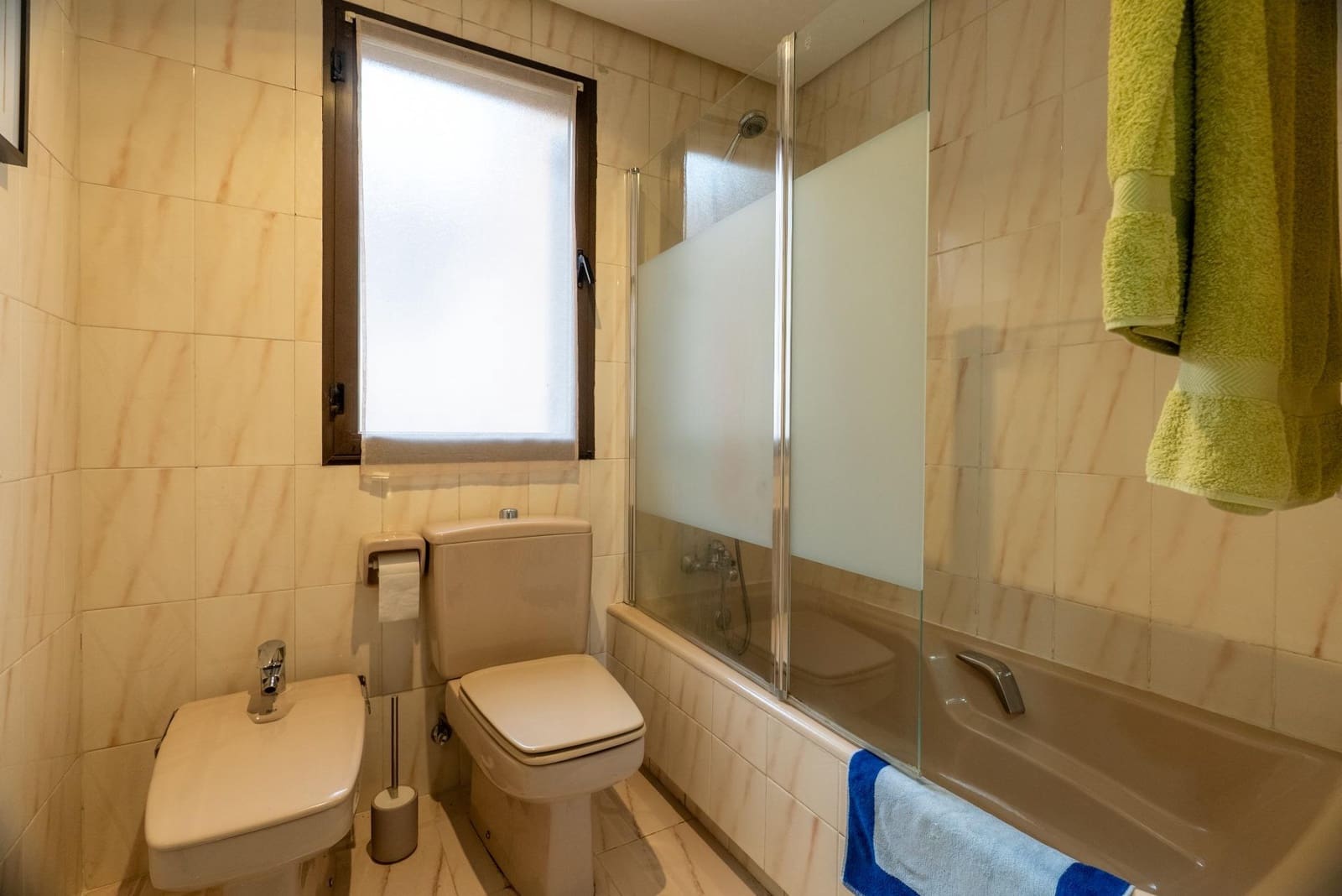 6 soverom Kjedet enebolig til salgs i Madrid by med svømmebasseng garasje - € 1 420 000 (Ref: 9568654)