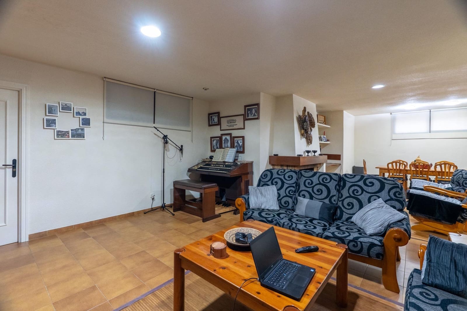 6 soverom Kjedet enebolig til salgs i Madrid by med svømmebasseng garasje - € 1 420 000 (Ref: 9568654)