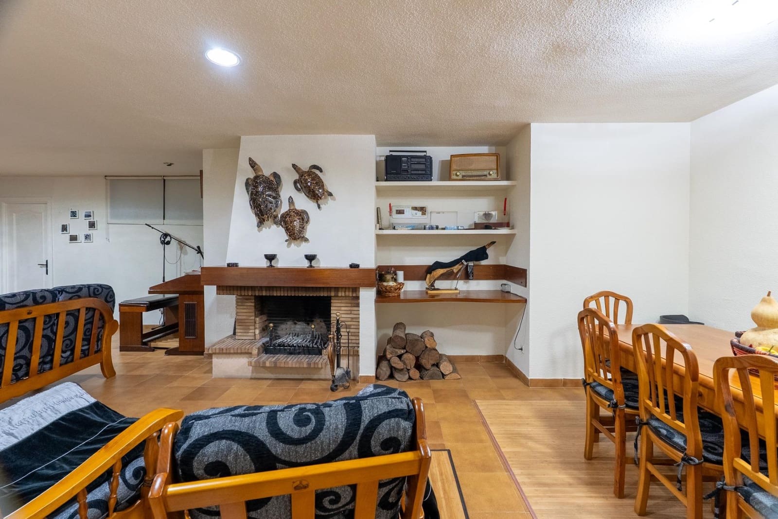 6 soverom Kjedet enebolig til salgs i Madrid by med svømmebasseng garasje - € 1 420 000 (Ref: 9568654)