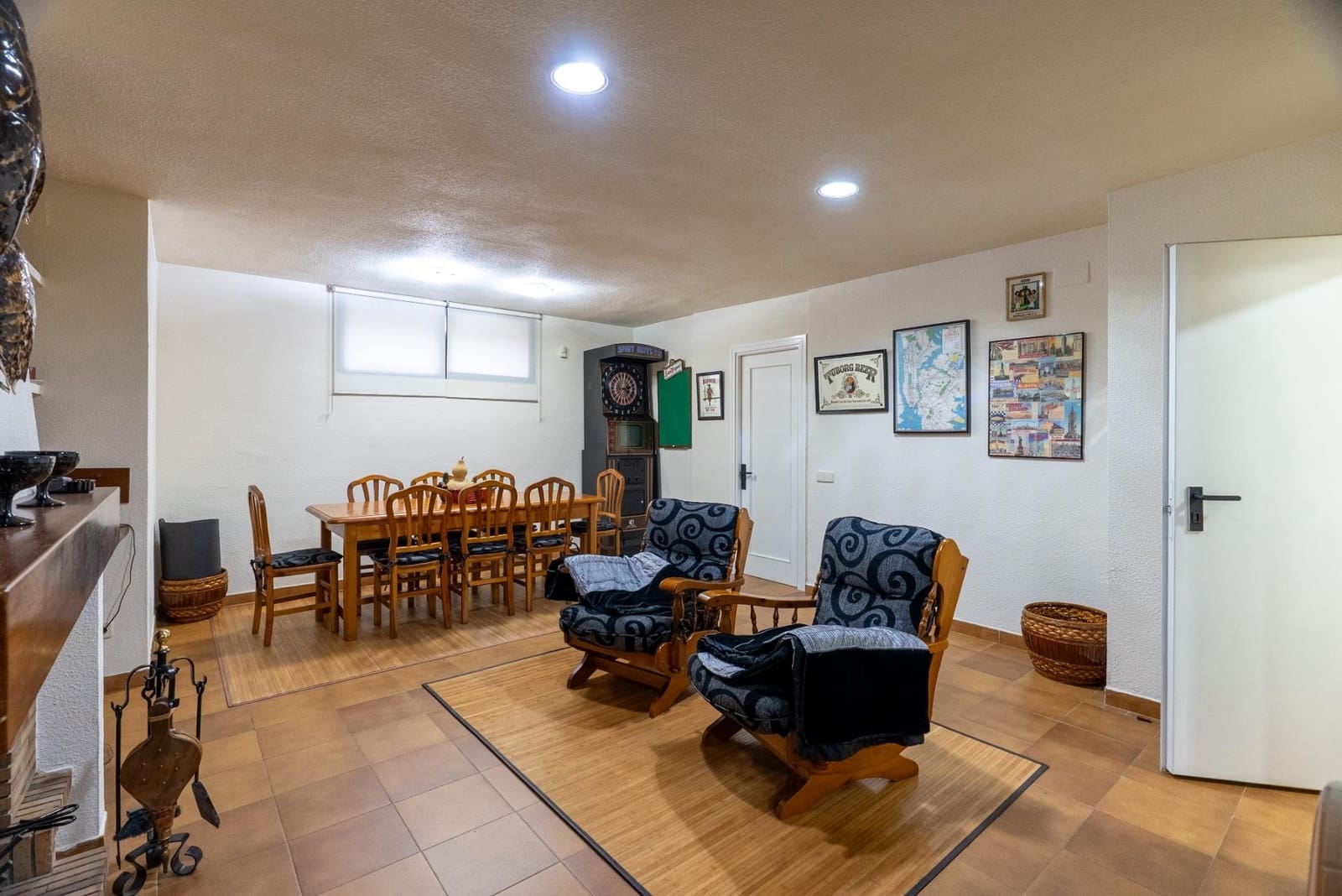 6 soverom Kjedet enebolig til salgs i Madrid by med svømmebasseng garasje - € 1 420 000 (Ref: 9568654)