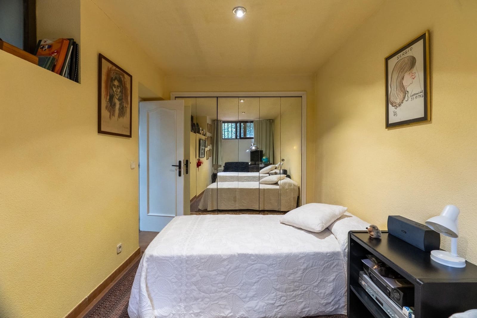 6 soverom Kjedet enebolig til salgs i Madrid by med svømmebasseng garasje - € 1 420 000 (Ref: 9568654)