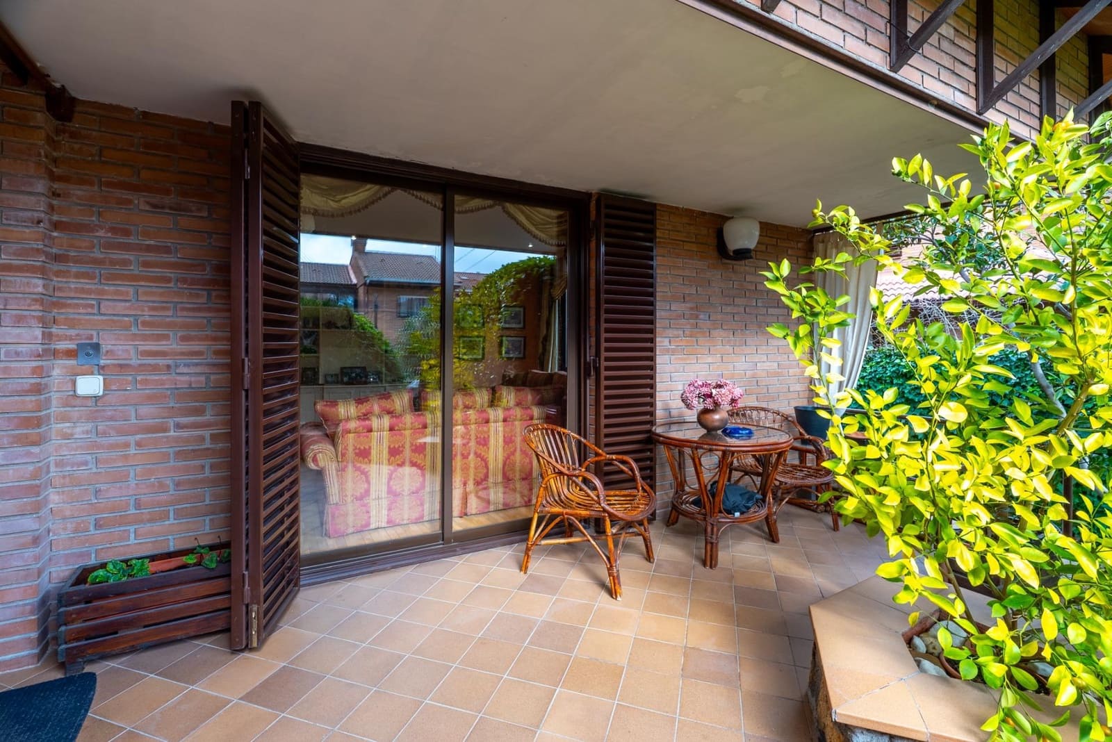 6 soverom Kjedet enebolig til salgs i Madrid by med svømmebasseng garasje - € 1 420 000 (Ref: 9568654)