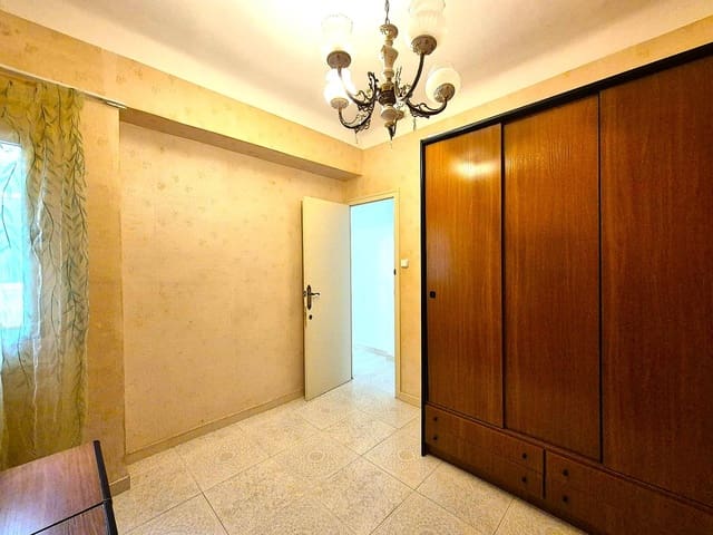 3 slaapkamer Appartement te koop in Carolinas Altas, Alicante stad - € 164.900 (Ref: 9571166)