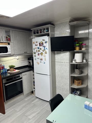 3 soveværelse Lejlighed til salg i Villafranqueza, Alicante by med garage - € 199.000 (Ref: 9571167)