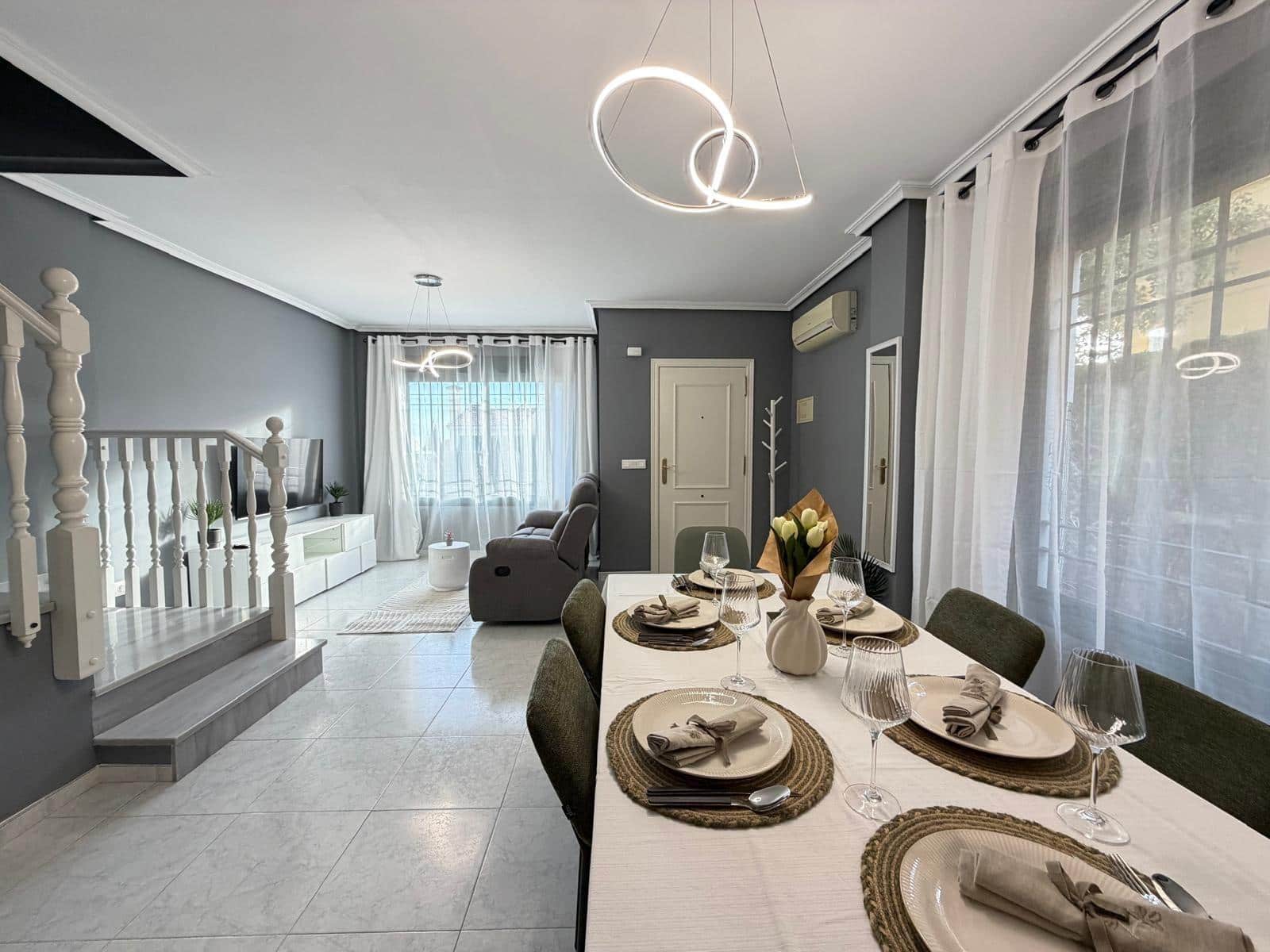 2 soverom Rekkehus til salgs i Orihuela Costa med svømmebasseng - € 249 900 (Ref: 9574629)