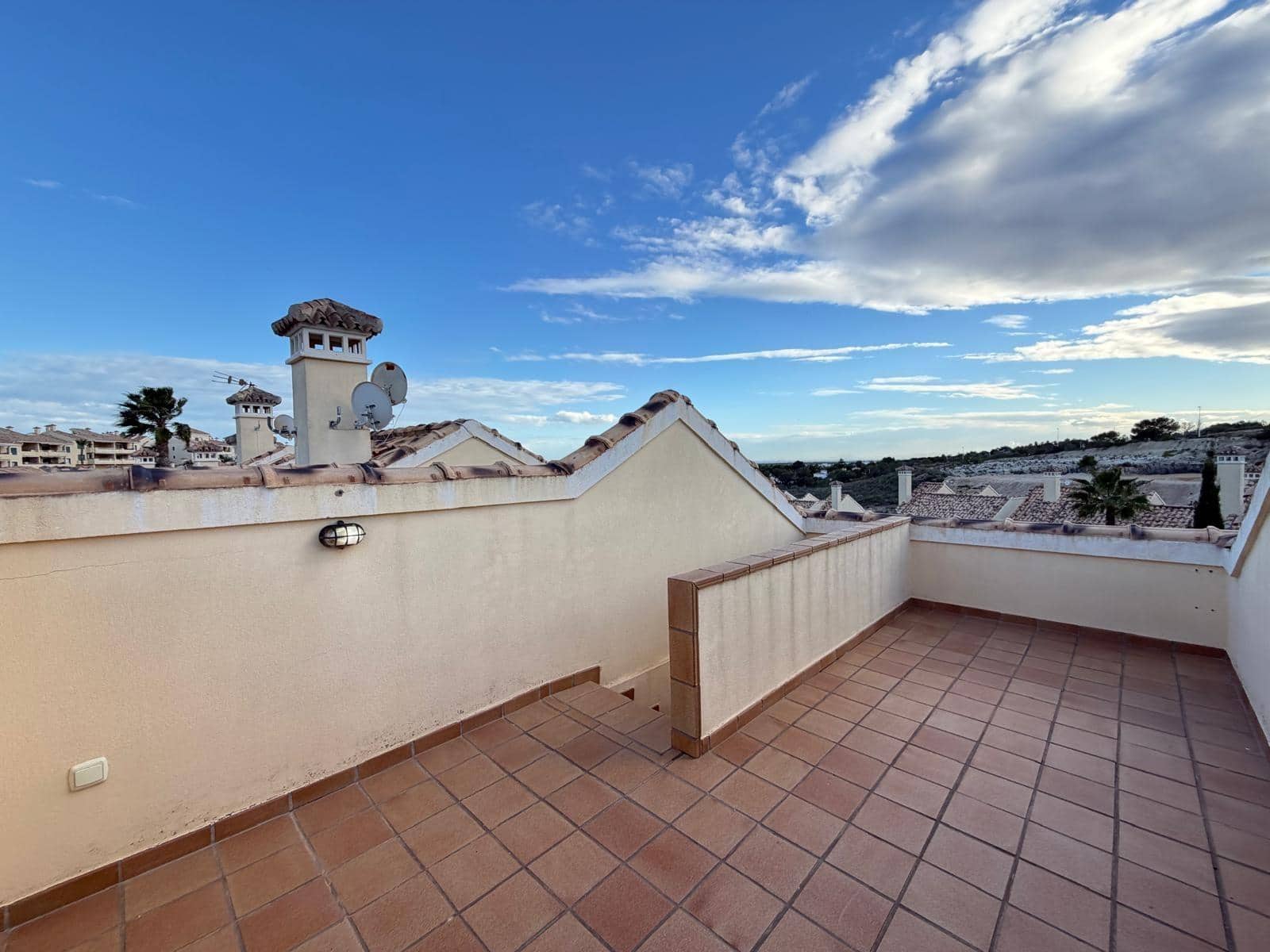 2 soverom Rekkehus til salgs i Orihuela Costa med svømmebasseng - € 249 900 (Ref: 9574629)