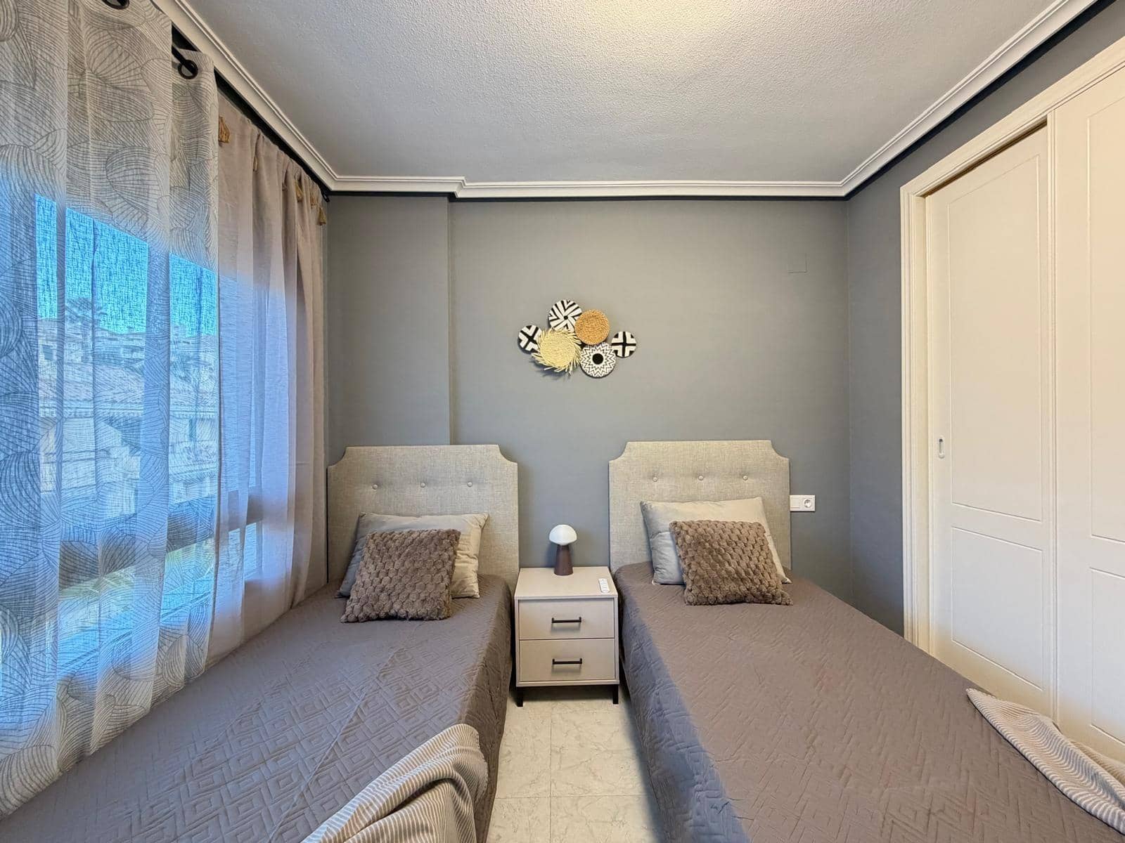 2 soverom Rekkehus til salgs i Orihuela Costa med svømmebasseng - € 249 900 (Ref: 9574629)