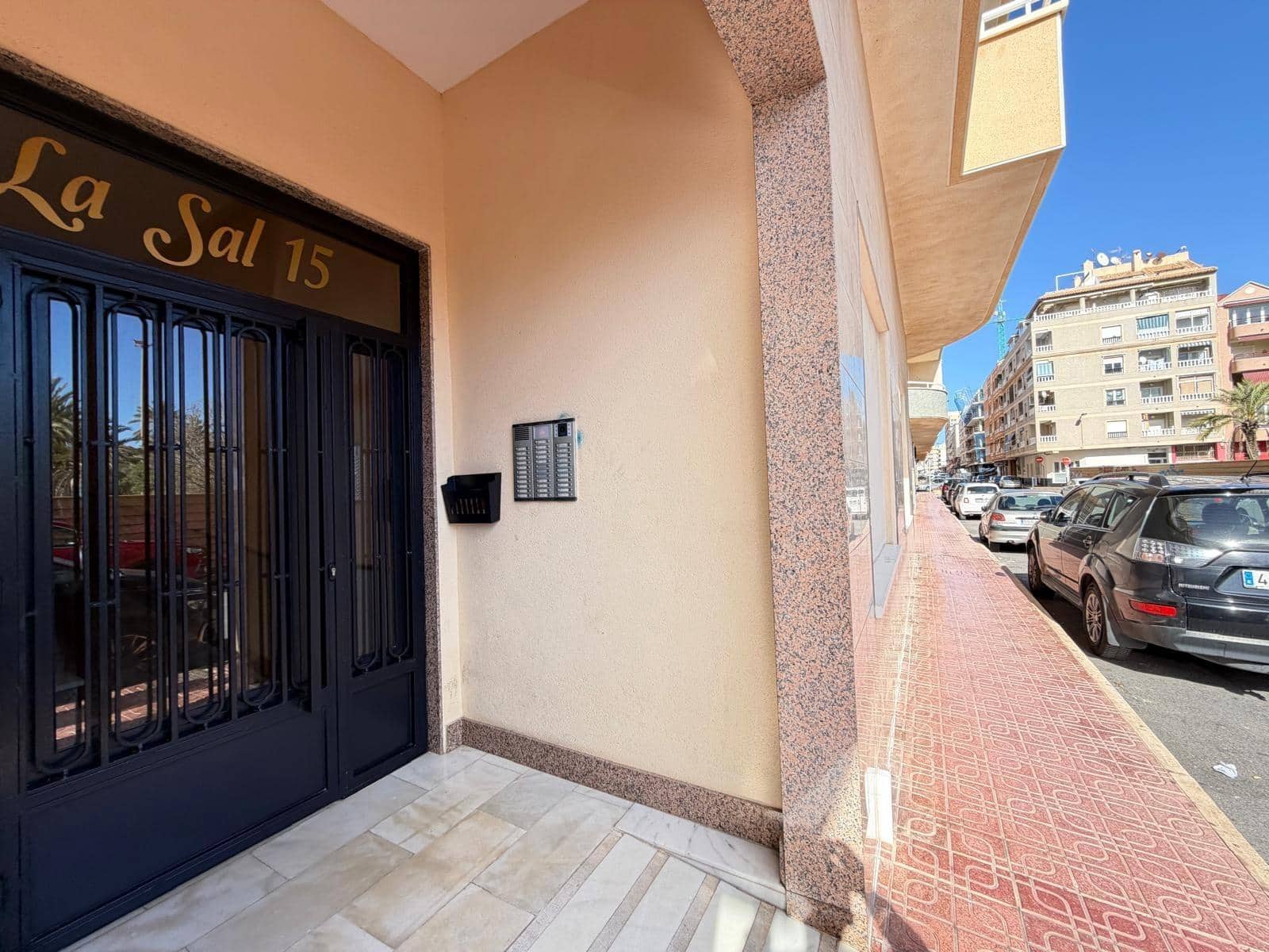 2 soverom Leilighet til salgs i Torrevieja - € 179 000 (Ref: 9574632)