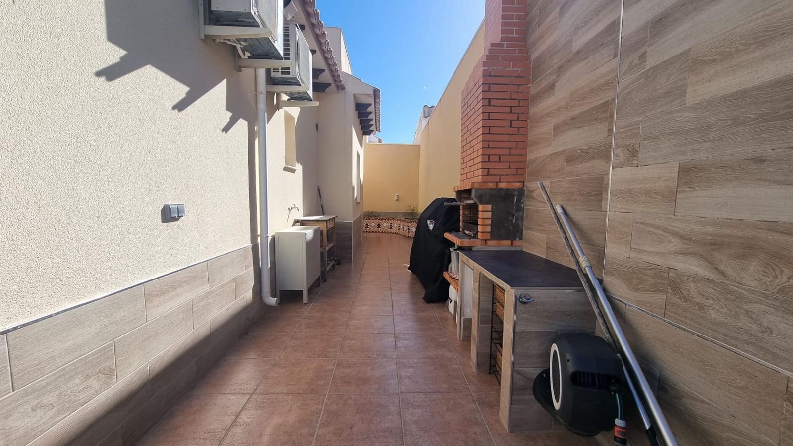 5 Zimmer Villa zu verkaufen in Los Balcones mit Pool Garage - 499.000 € (Ref: 9576704)