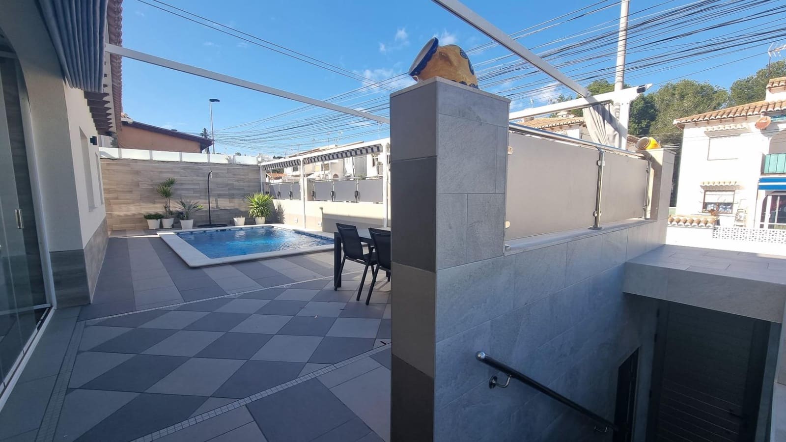 5 Zimmer Villa zu verkaufen in Los Balcones mit Pool Garage - 499.000 € (Ref: 9576704)