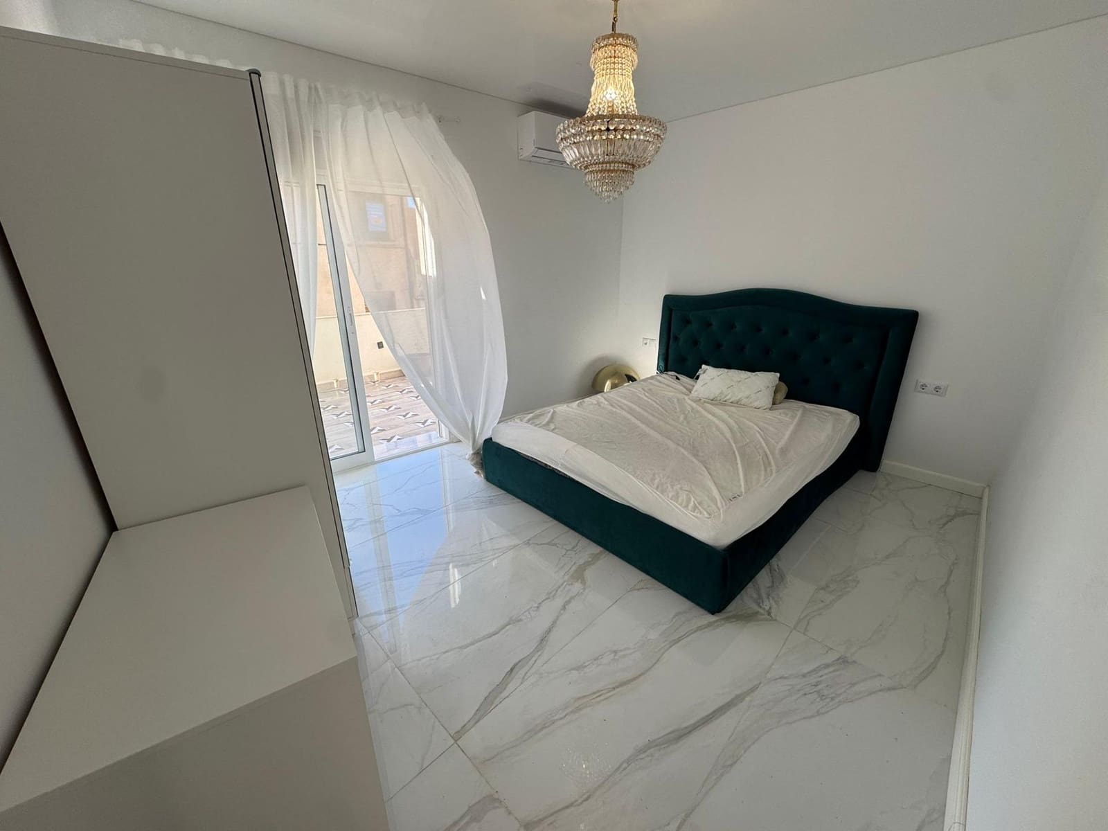 Adosado de 4 habitaciones en Sagunto / Sagunt en venta - 250.000 € (Ref: 9578759)