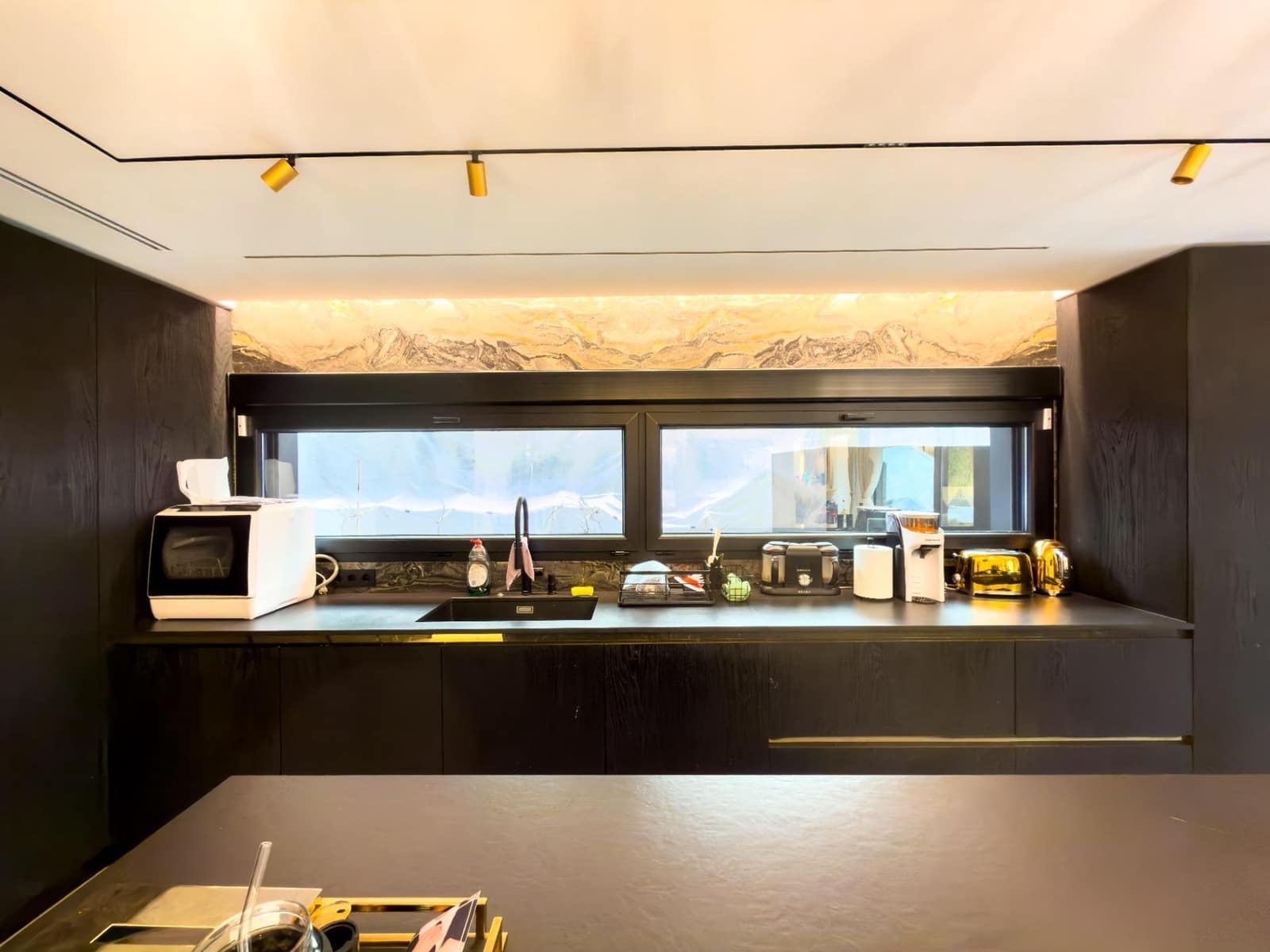 5 makuuhuone Huvila myytävänä paikassa Pozuelo de Alarcon mukana uima-altaan 
autotalli - 3 000 000 € (Ref: 9582943)