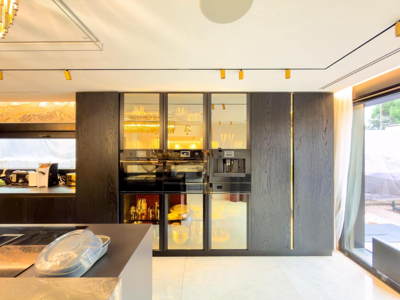 5 makuuhuone Huvila myytävänä paikassa Pozuelo de Alarcon mukana uima-altaan 
autotalli - 3 000 000 € (Ref: 9582943)