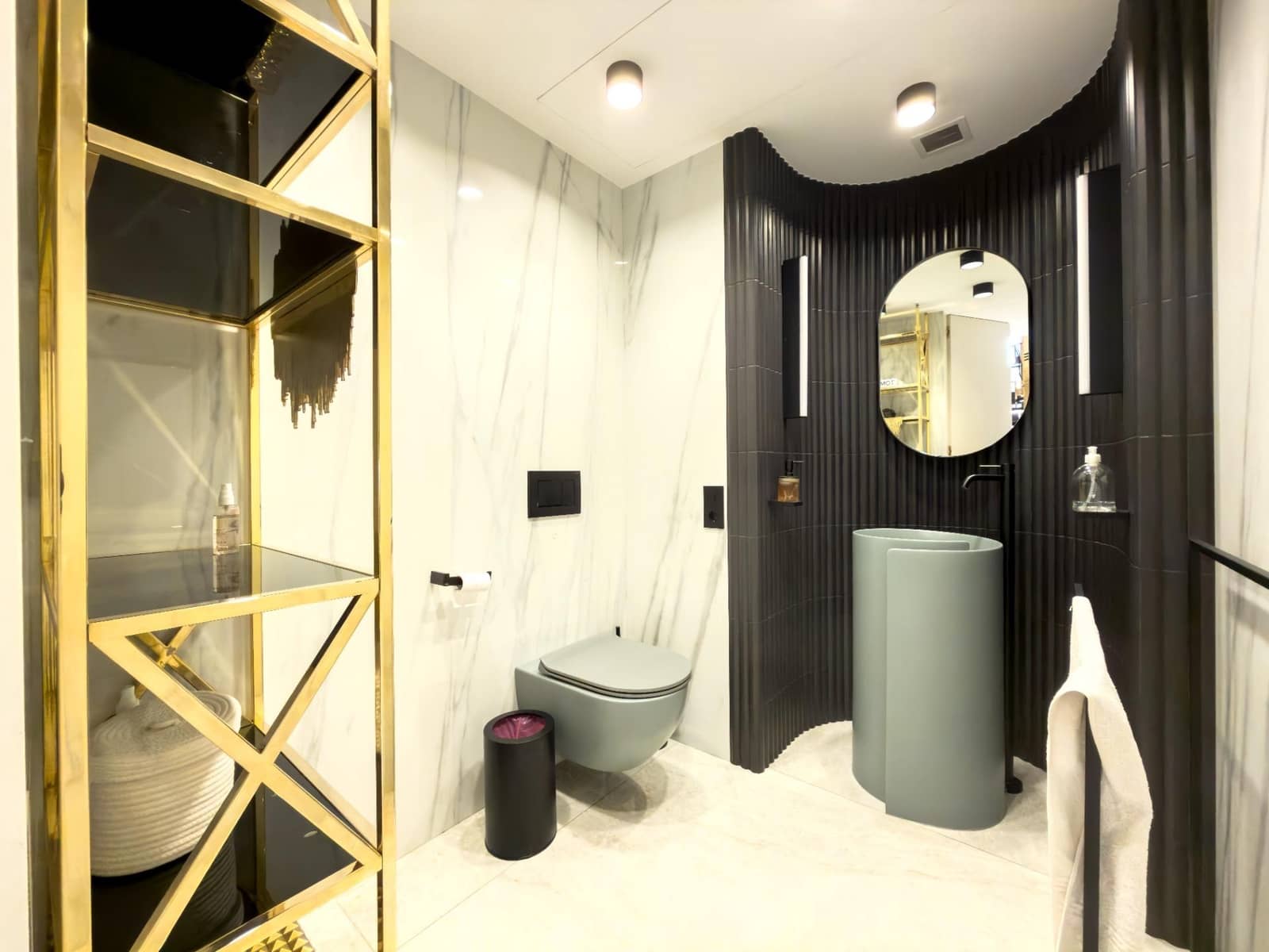 5 makuuhuone Huvila myytävänä paikassa Pozuelo de Alarcon mukana uima-altaan 
autotalli - 3 000 000 € (Ref: 9582943)