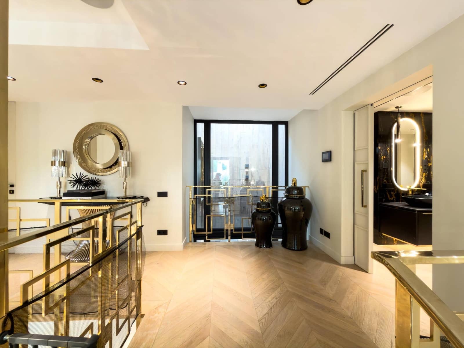 5 makuuhuone Huvila myytävänä paikassa Pozuelo de Alarcon mukana uima-altaan 
autotalli - 3 000 000 € (Ref: 9582943)