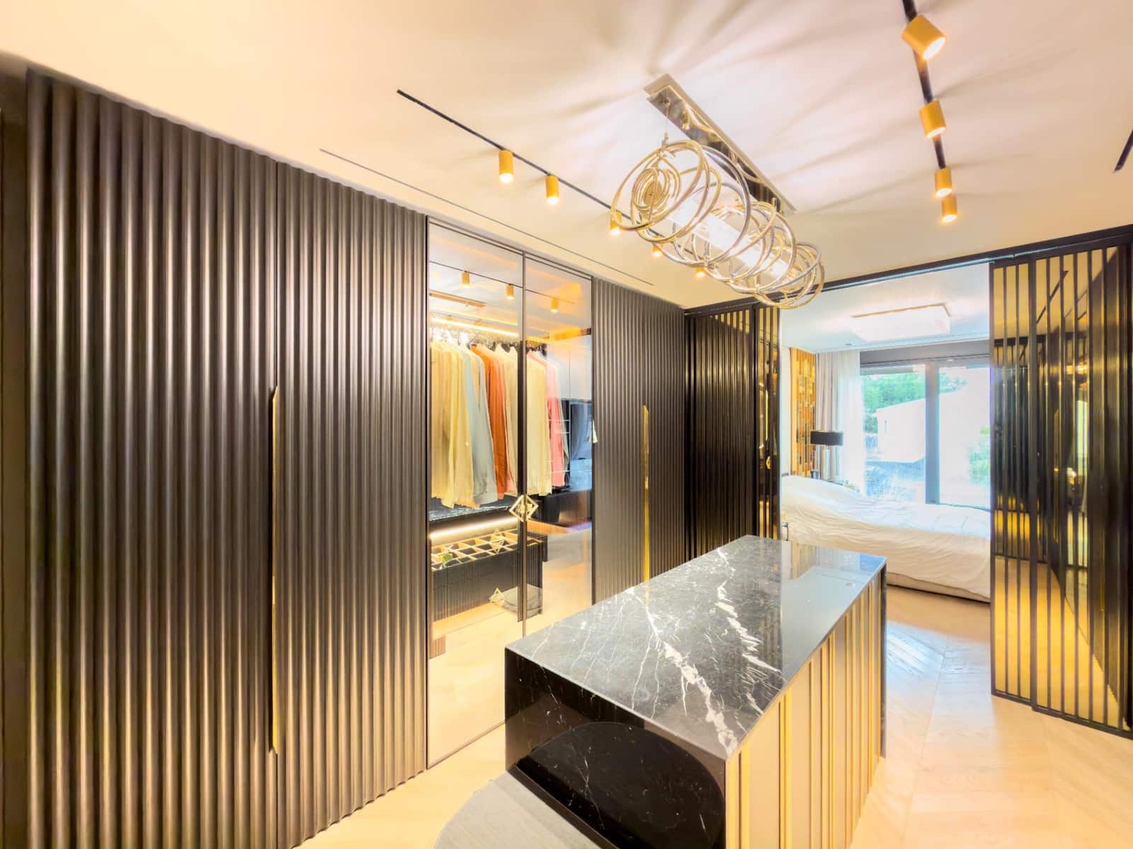 5 makuuhuone Huvila myytävänä paikassa Pozuelo de Alarcon mukana uima-altaan 
autotalli - 3 000 000 € (Ref: 9582943)