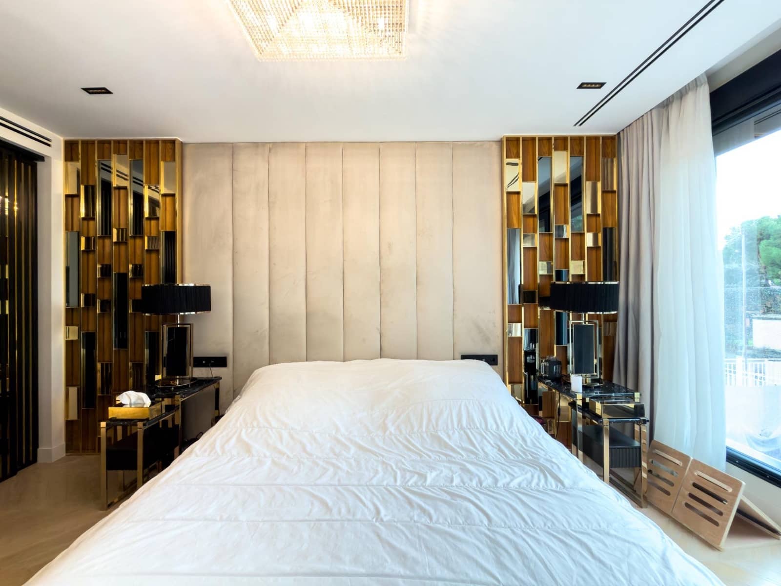 5 makuuhuone Huvila myytävänä paikassa Pozuelo de Alarcon mukana uima-altaan 
autotalli - 3 000 000 € (Ref: 9582943)