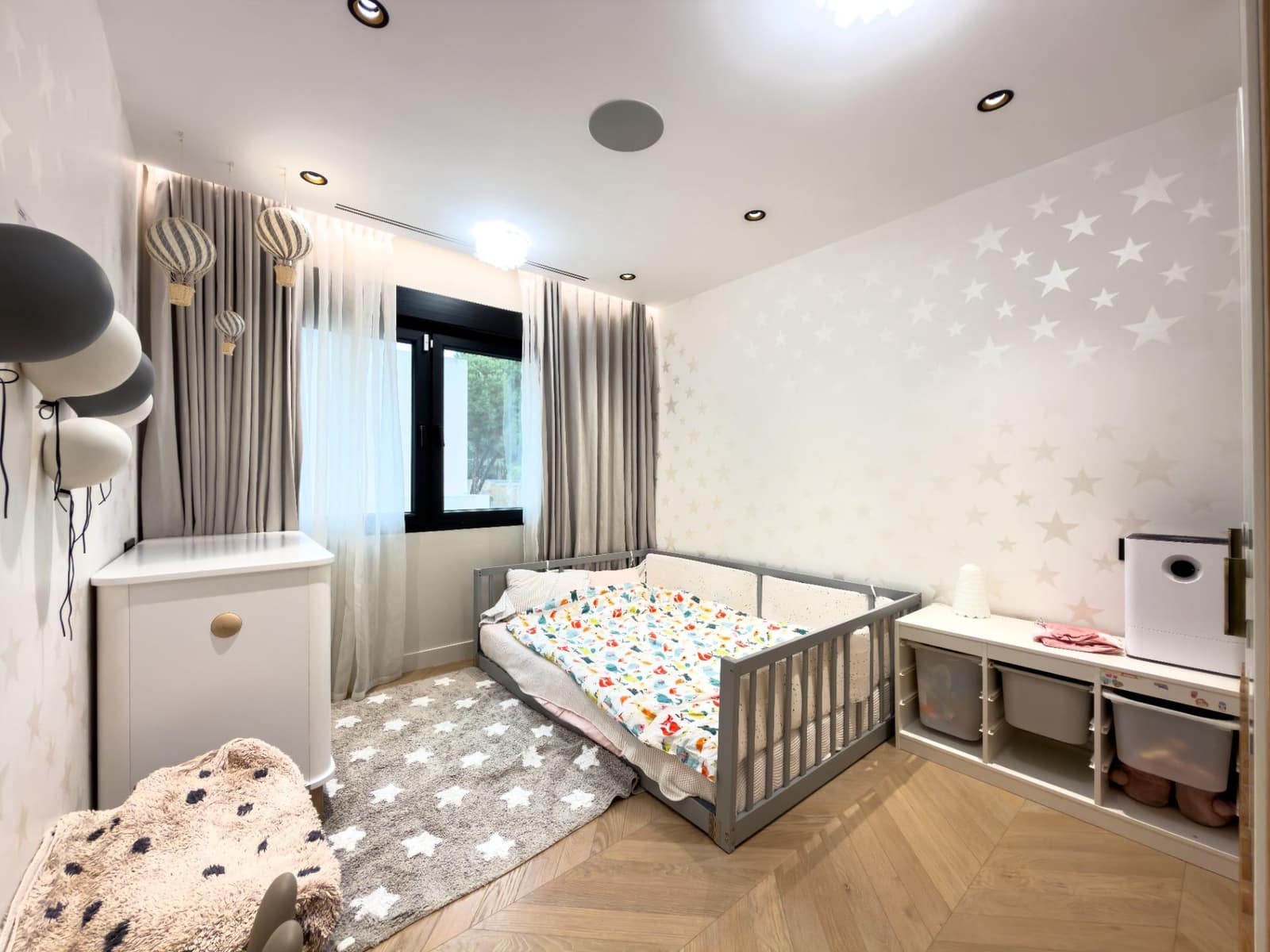 5 makuuhuone Huvila myytävänä paikassa Pozuelo de Alarcon mukana uima-altaan 
autotalli - 3 000 000 € (Ref: 9582943)