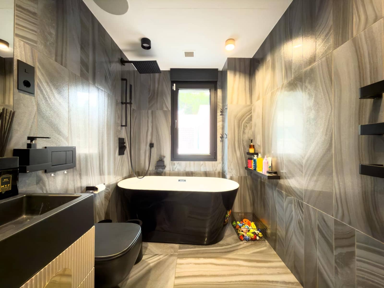 5 makuuhuone Huvila myytävänä paikassa Pozuelo de Alarcon mukana uima-altaan 
autotalli - 3 000 000 € (Ref: 9582943)