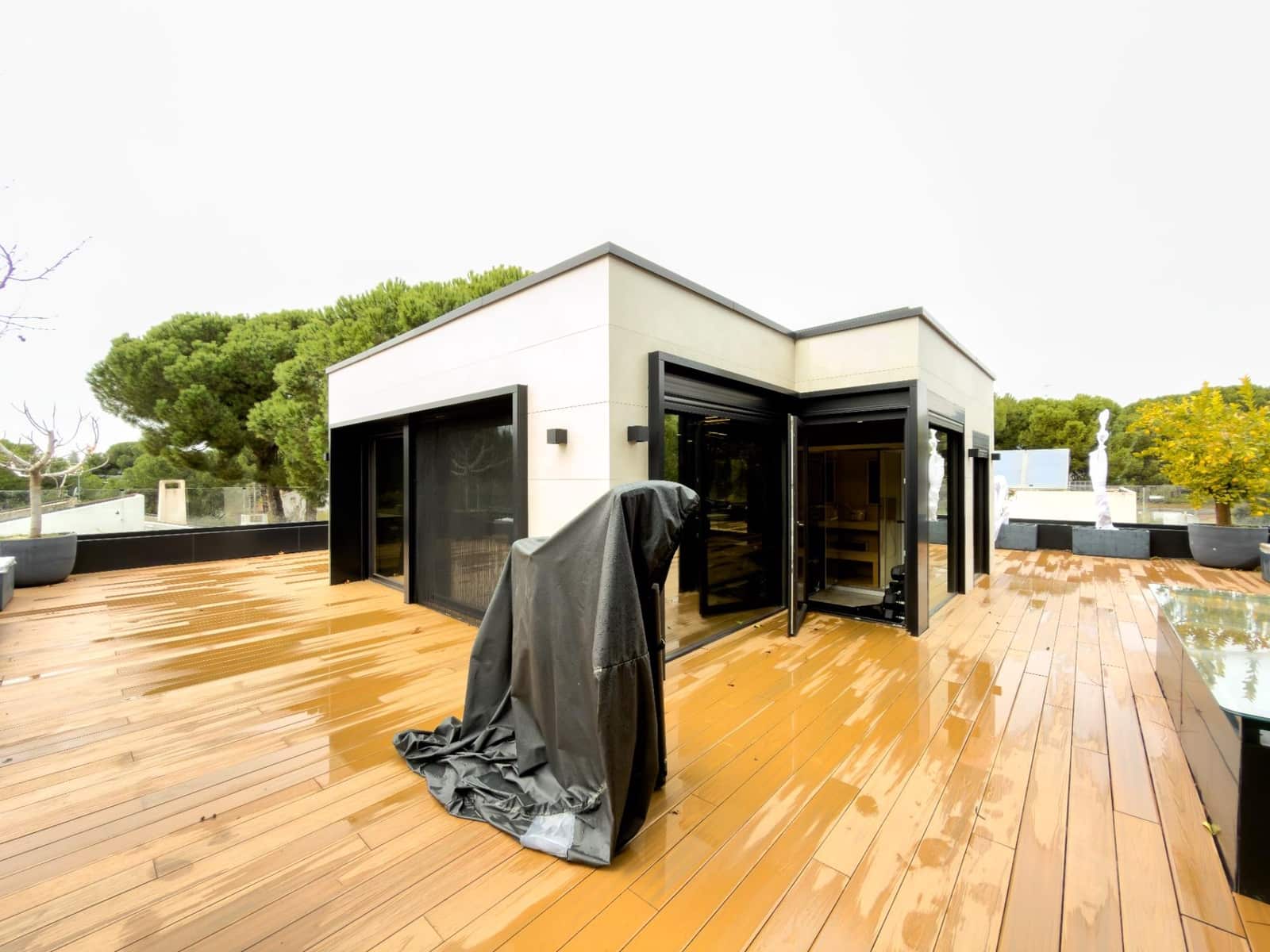 5 makuuhuone Huvila myytävänä paikassa Pozuelo de Alarcon mukana uima-altaan 
autotalli - 3 000 000 € (Ref: 9582943)