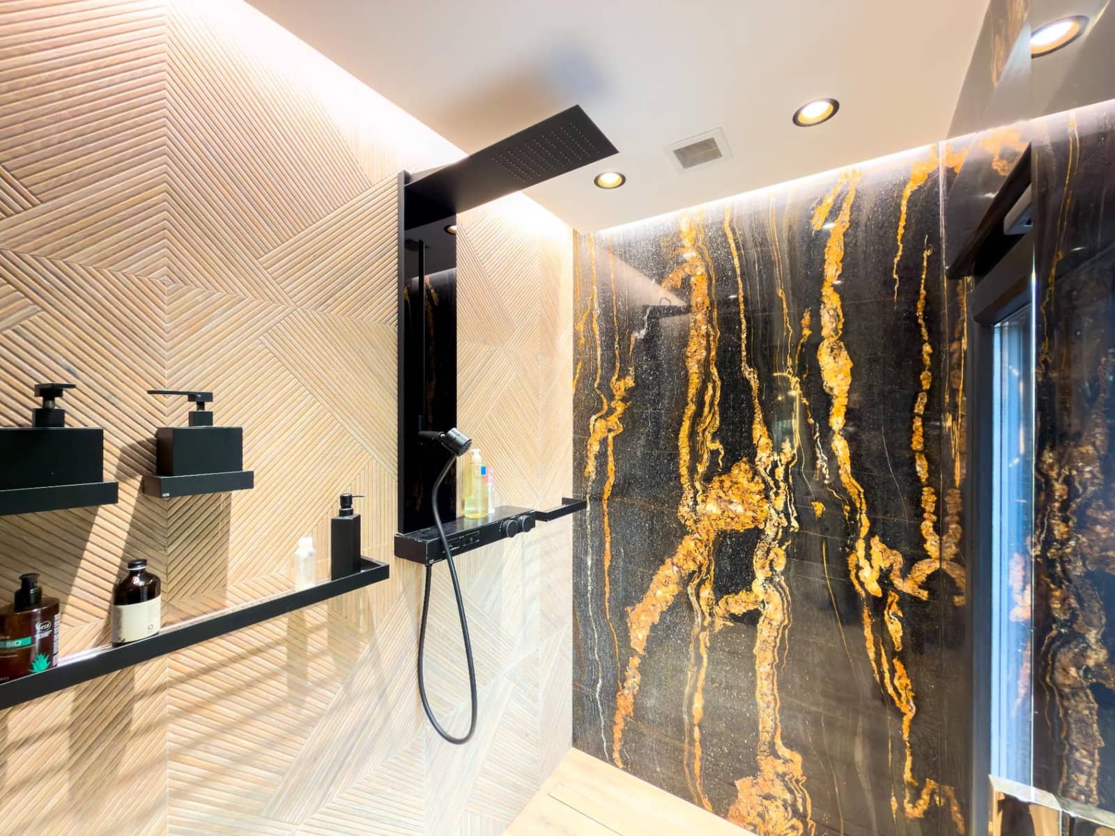 5 makuuhuone Huvila myytävänä paikassa Pozuelo de Alarcon mukana uima-altaan 
autotalli - 3 000 000 € (Ref: 9582943)