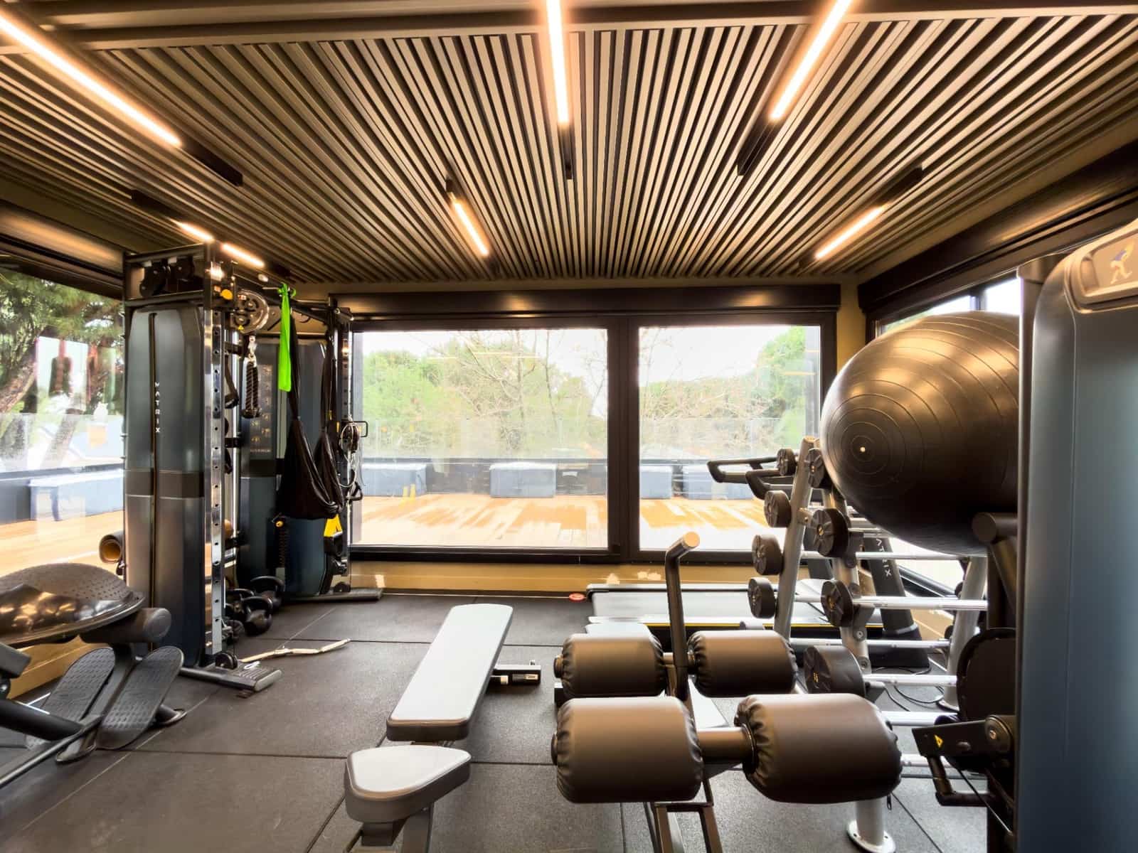 5 makuuhuone Huvila myytävänä paikassa Pozuelo de Alarcon mukana uima-altaan 
autotalli - 3 000 000 € (Ref: 9582943)