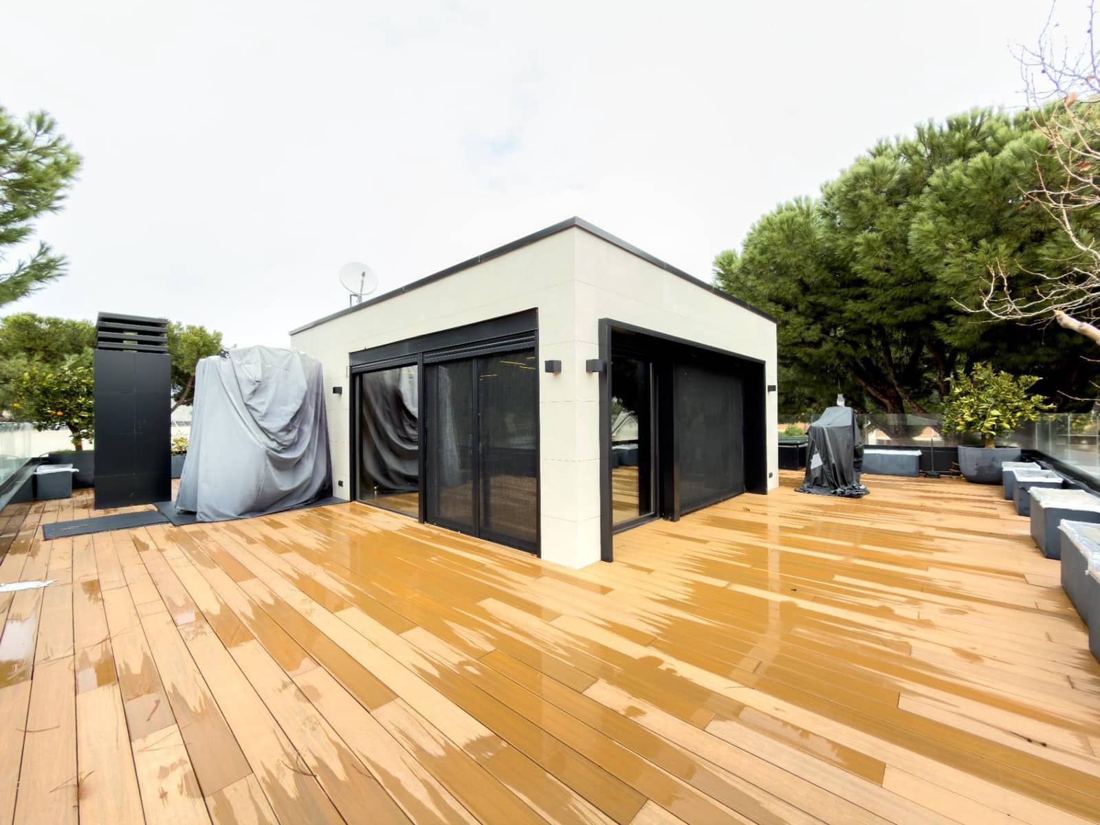 5 makuuhuone Huvila myytävänä paikassa Pozuelo de Alarcon mukana uima-altaan 
autotalli - 3 000 000 € (Ref: 9582943)