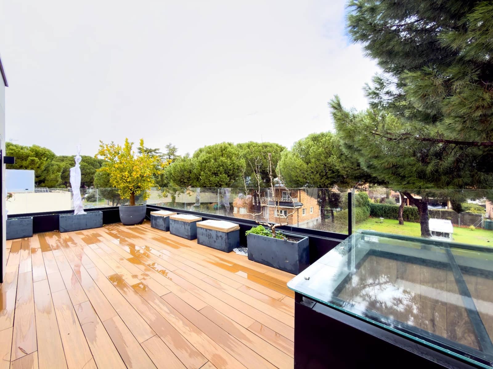 5 makuuhuone Huvila myytävänä paikassa Pozuelo de Alarcon mukana uima-altaan 
autotalli - 3 000 000 € (Ref: 9582943)