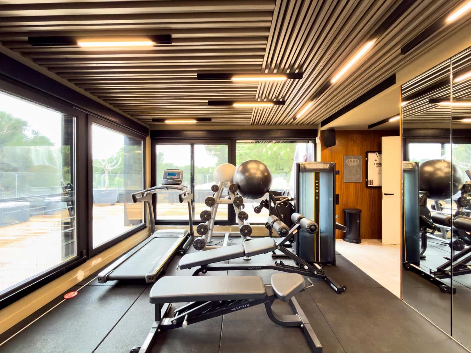 5 makuuhuone Huvila myytävänä paikassa Pozuelo de Alarcon mukana uima-altaan 
autotalli - 3 000 000 € (Ref: 9582943)