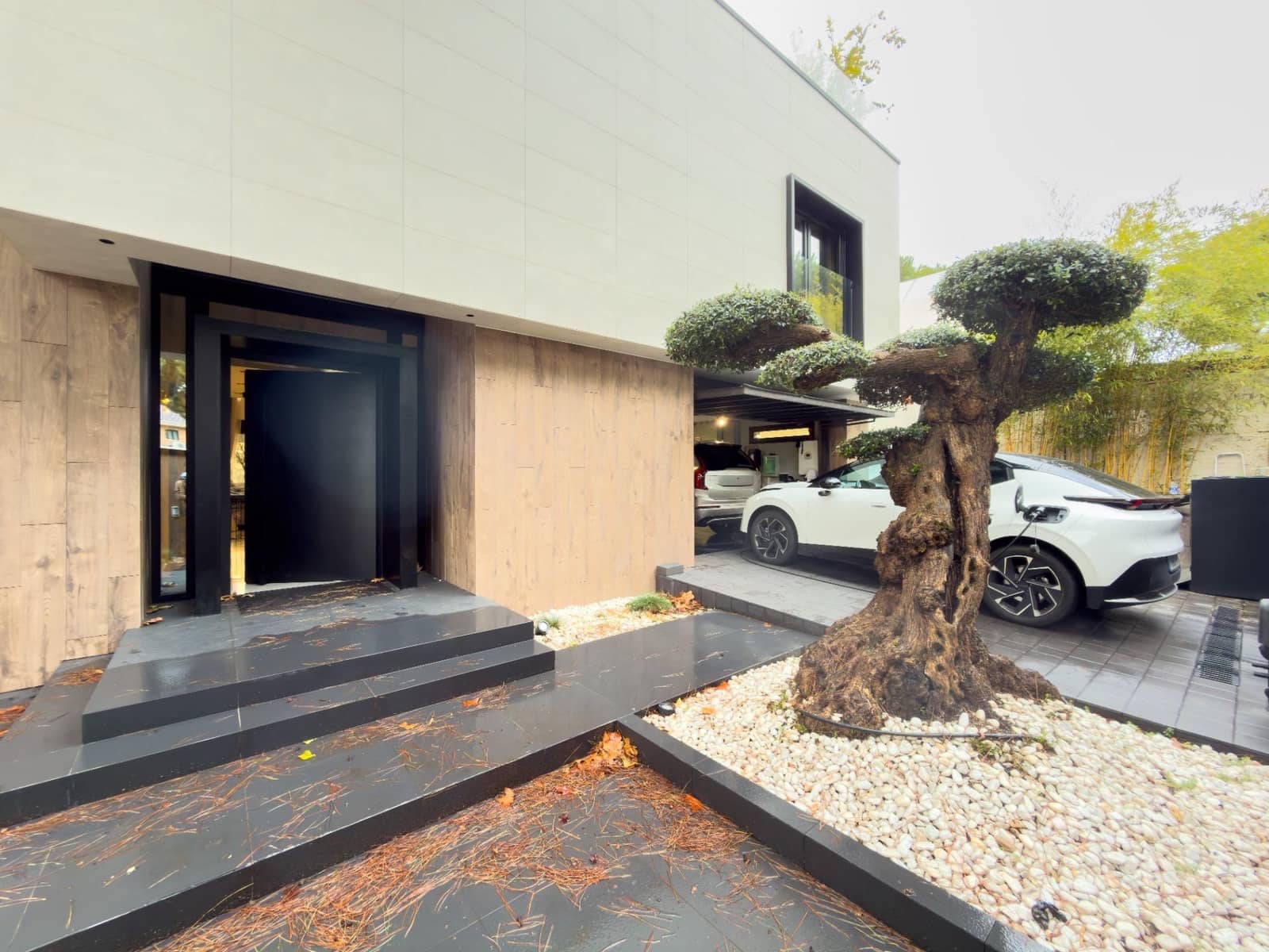 5 makuuhuone Huvila myytävänä paikassa Pozuelo de Alarcon mukana uima-altaan 
autotalli - 3 000 000 € (Ref: 9582943)