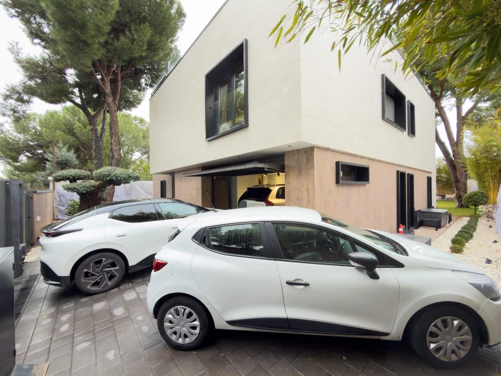 5 makuuhuone Huvila myytävänä paikassa Pozuelo de Alarcon mukana uima-altaan 
autotalli - 3 000 000 € (Ref: 9582943)