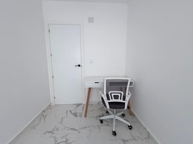 3 makuuhuone Huoneisto myytävänä paikassa Playa del Cura, Torrevieja - 219 000 € (Ref: 9582944)