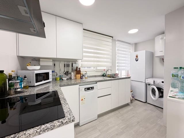 Apartamento de 3 habitaciones en Playa de los Locos, Torrevieja en venta con garaje - 273.000 € (Ref: 9582946)