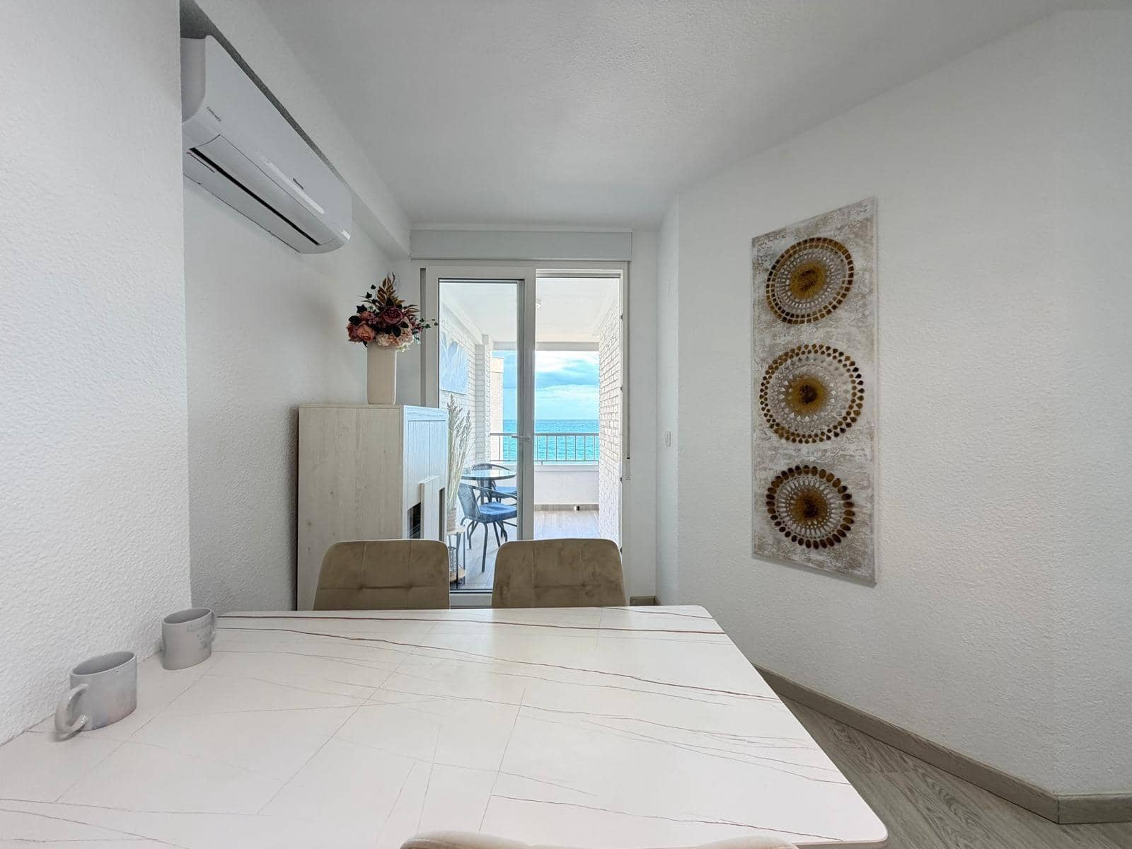 Apartamento de 3 habitaciones en Torrevieja en venta con garaje - 273.000 € (Ref: 9582946)