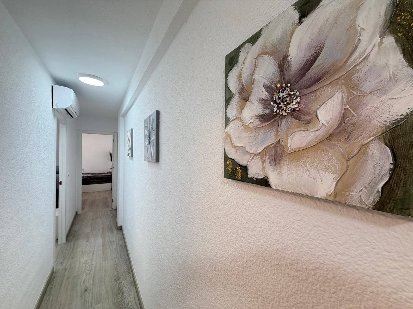 Apartamento de 3 habitaciones en Torrevieja en venta con garaje - 273.000 € (Ref: 9582946)