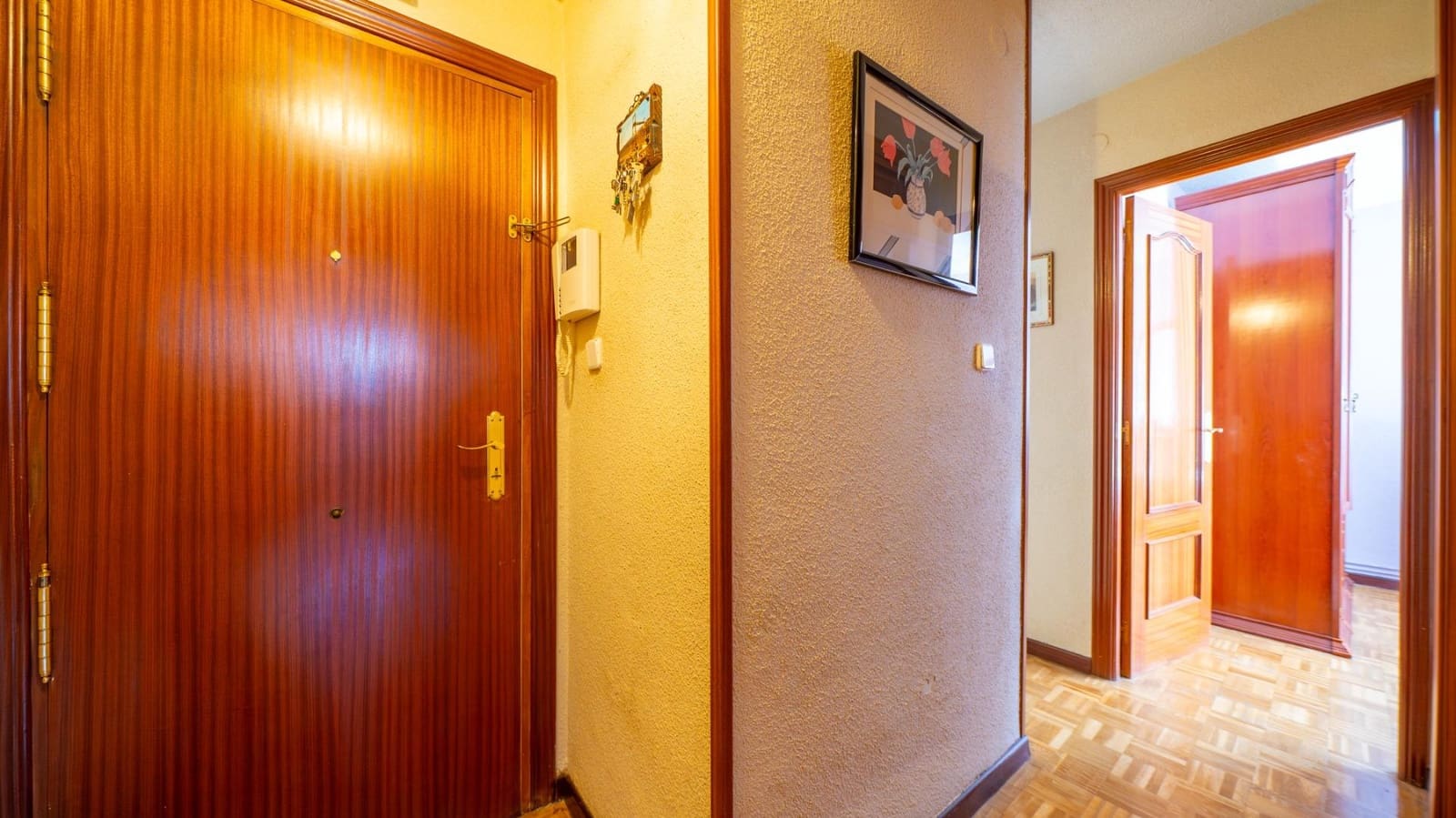 3 makuuhuone Asunto myytävänä paikassa Madrid kaupunki - 380 000 € (Ref: 9586495)