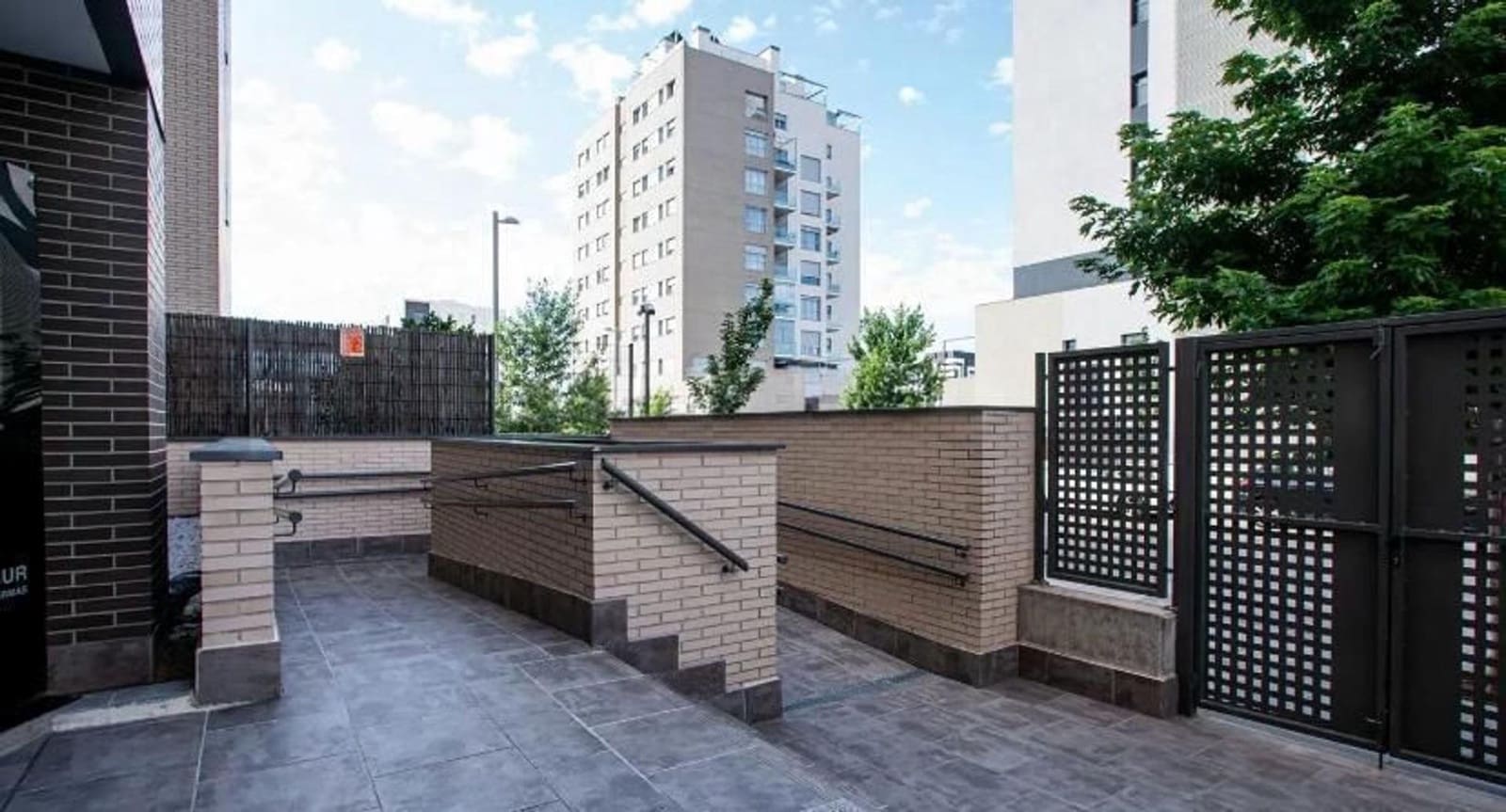 3 soveværelse Lejlighed til salg i Madrid by med swimmingpool - € 620.000 (Ref: 9586496)