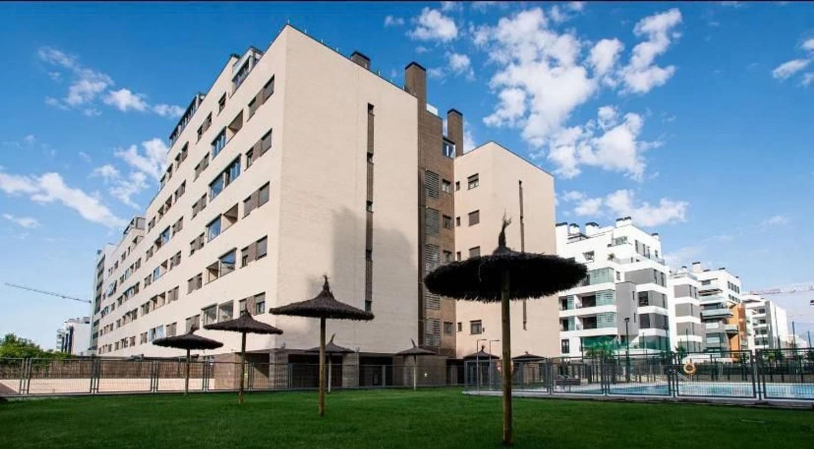 3 soveværelse Lejlighed til salg i Madrid by med swimmingpool - € 620.000 (Ref: 9586496)