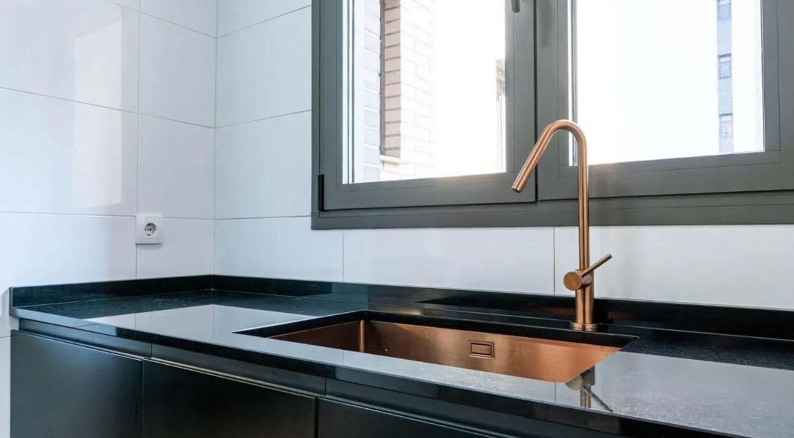 3 soveværelse Lejlighed til salg i Madrid by med swimmingpool - € 620.000 (Ref: 9586496)