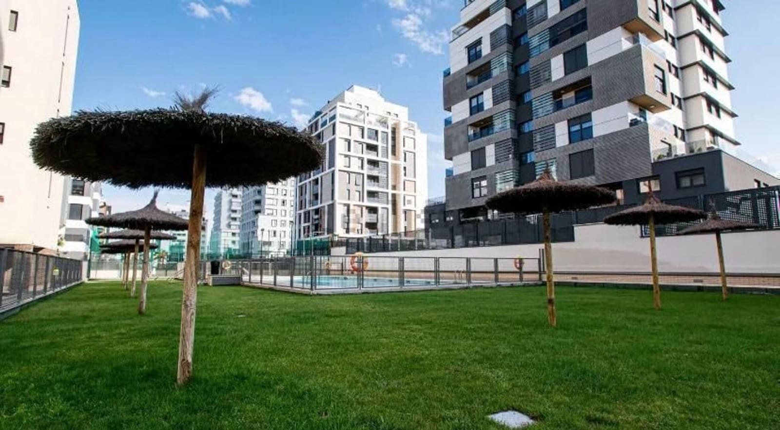 3 soveværelse Lejlighed til salg i Madrid by med swimmingpool - € 620.000 (Ref: 9586496)